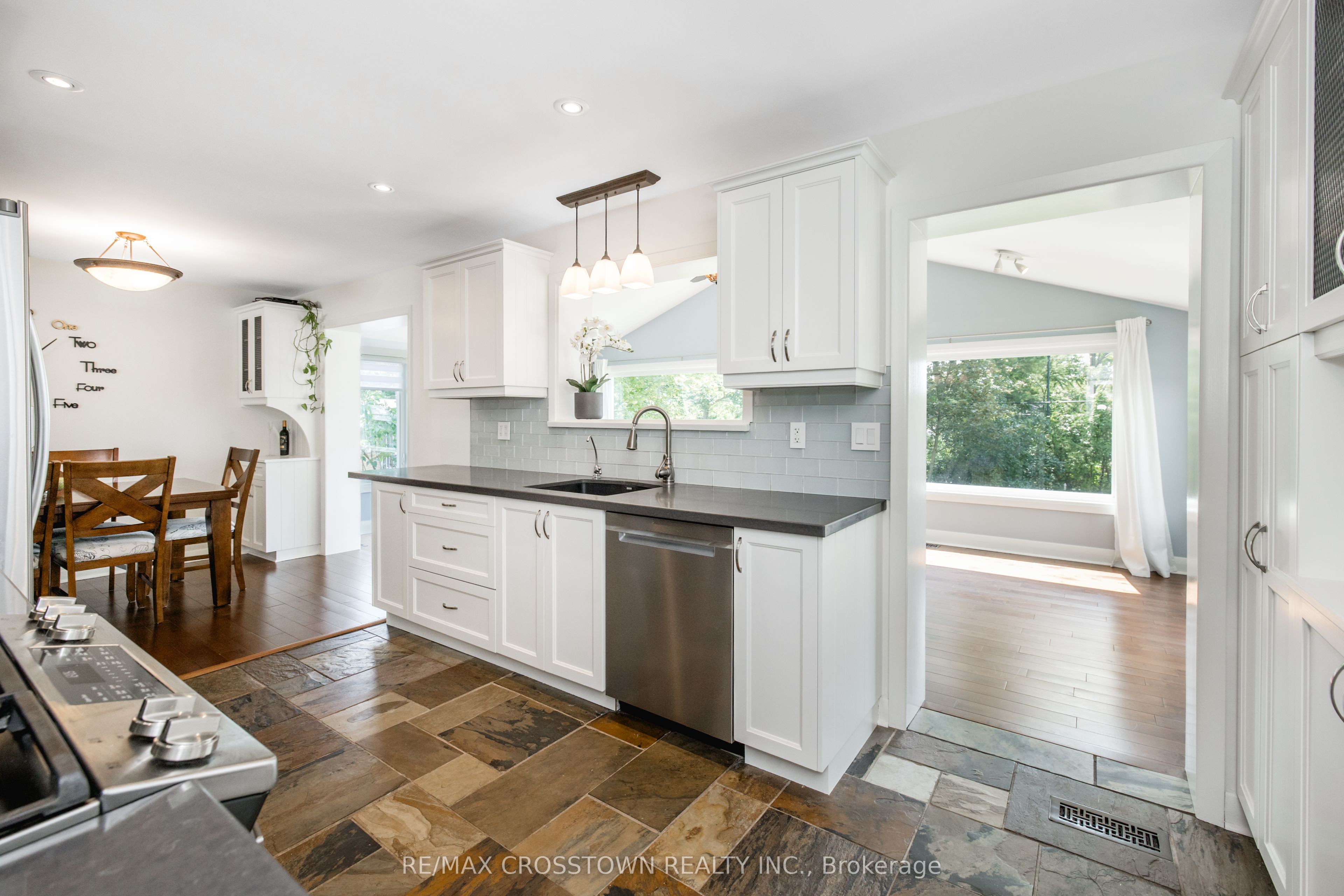 11 Castle Drive Property Photo 15