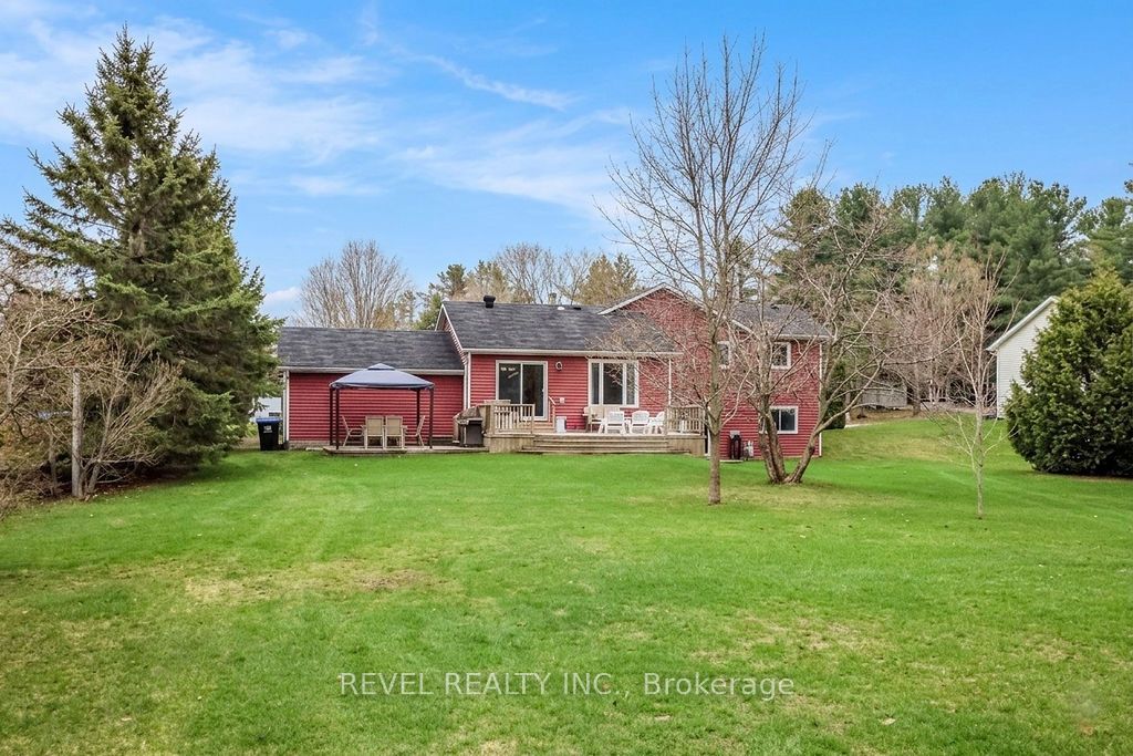 16 Sumac Crescent Property Photo 43