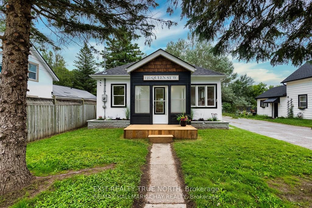 125 Queen Street W Property Photo 1
