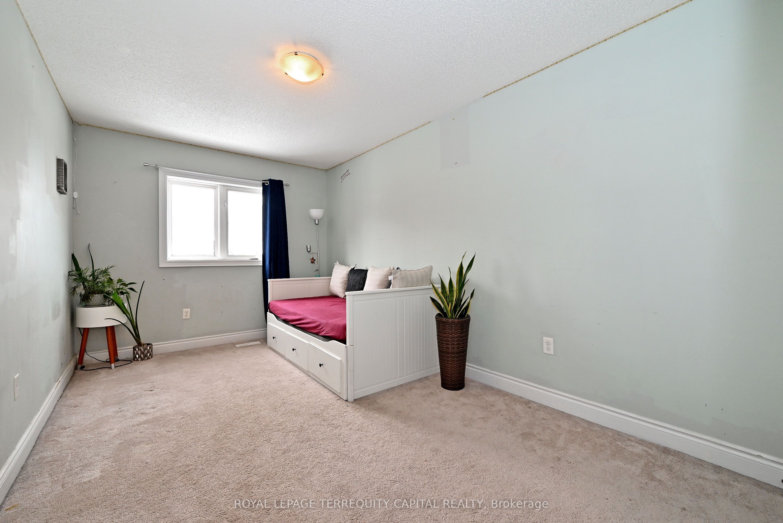 31 Madelaine Drive 6 Property Photo 29