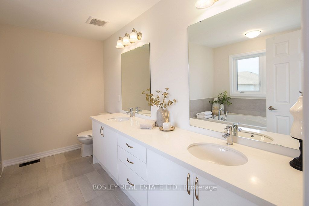 259 Centre Street Property Photo 23