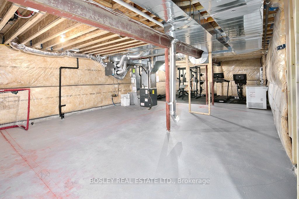 259 Centre Street Property Photo 33