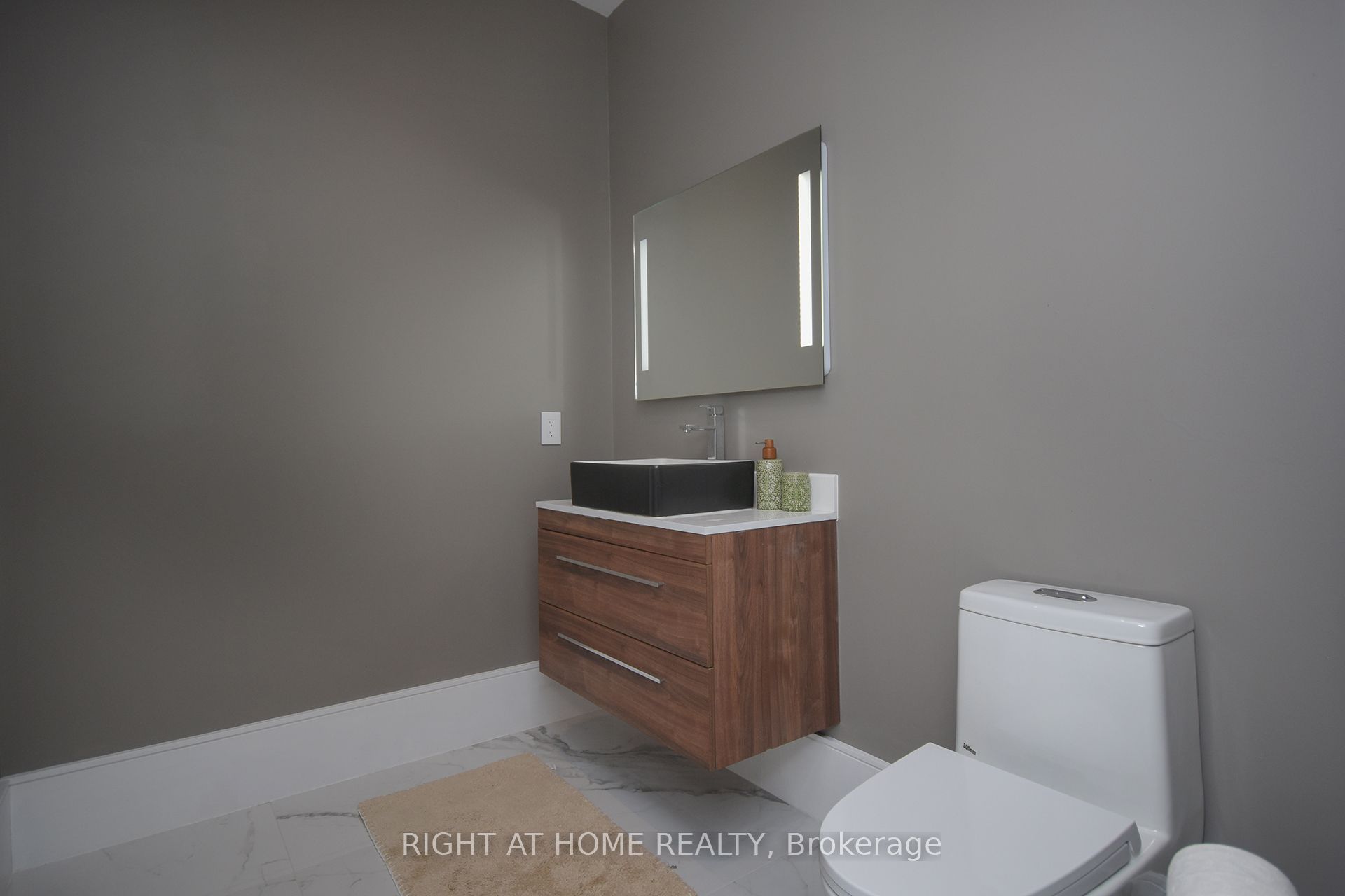 56 Sallows Drive Property Photo 44