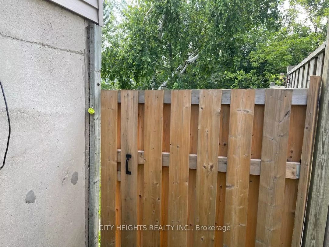 73 Hickling Trail #basement Property Photo 6