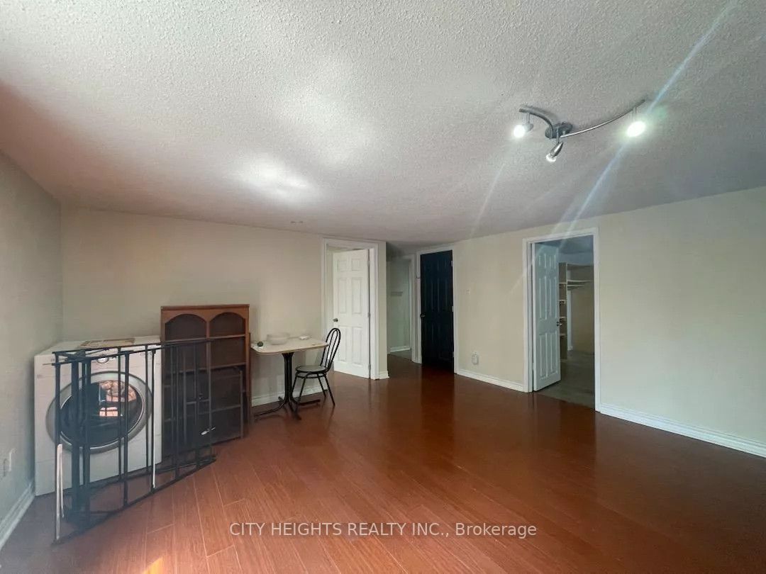 73 Hickling Trail #basement Property Photo 9