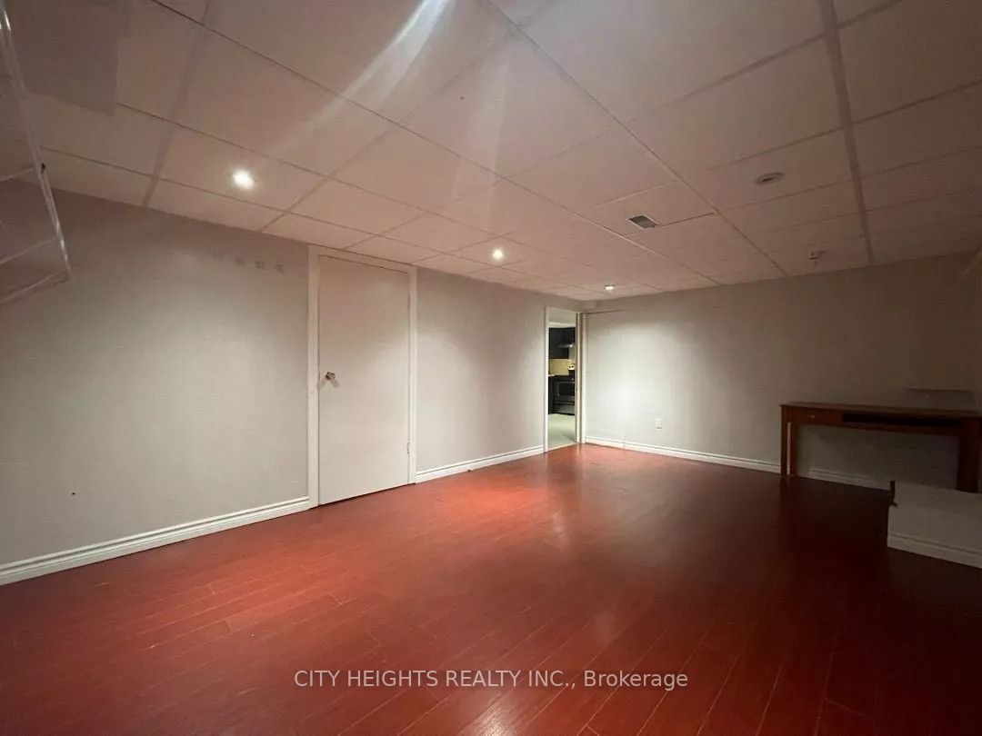 73 Hickling Trail #basement Property Photo 13