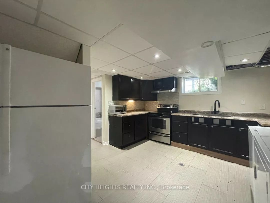 73 Hickling Trail #basement Property Photo 14