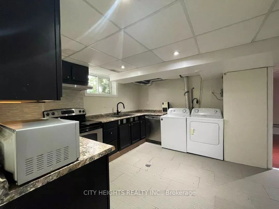 73 Hickling Trail #basement Property Photo 18