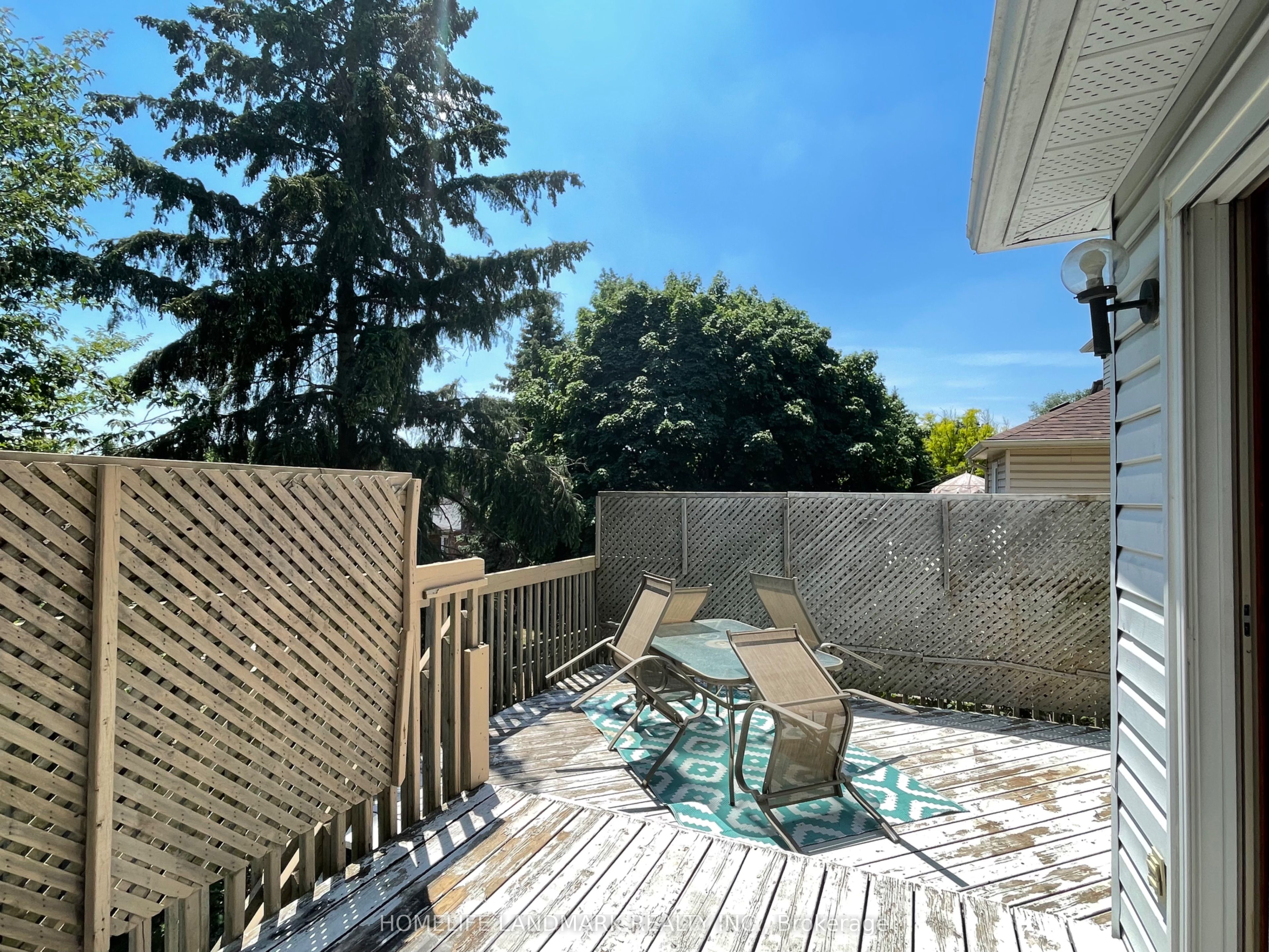 11 Orwell Crescent Main Property Photo 14