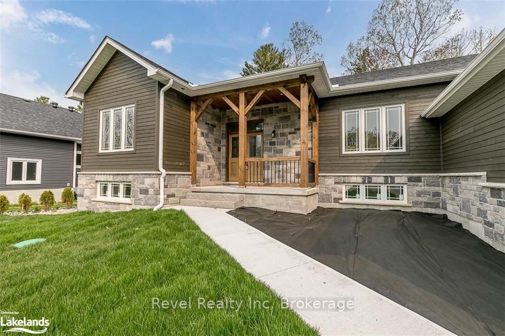 46 Voyageur Drive Property Photo 2