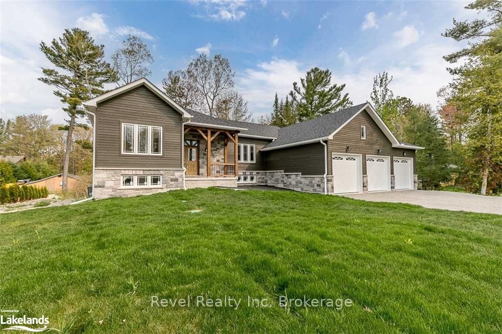 46 Voyageur Drive Property Photo 3
