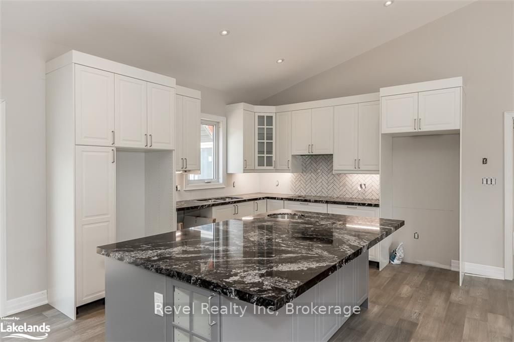 46 Voyageur Drive Property Photo 9