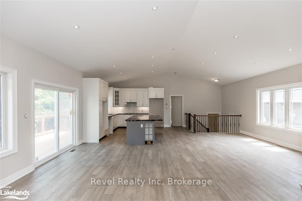 46 Voyageur Drive Property Photo 13