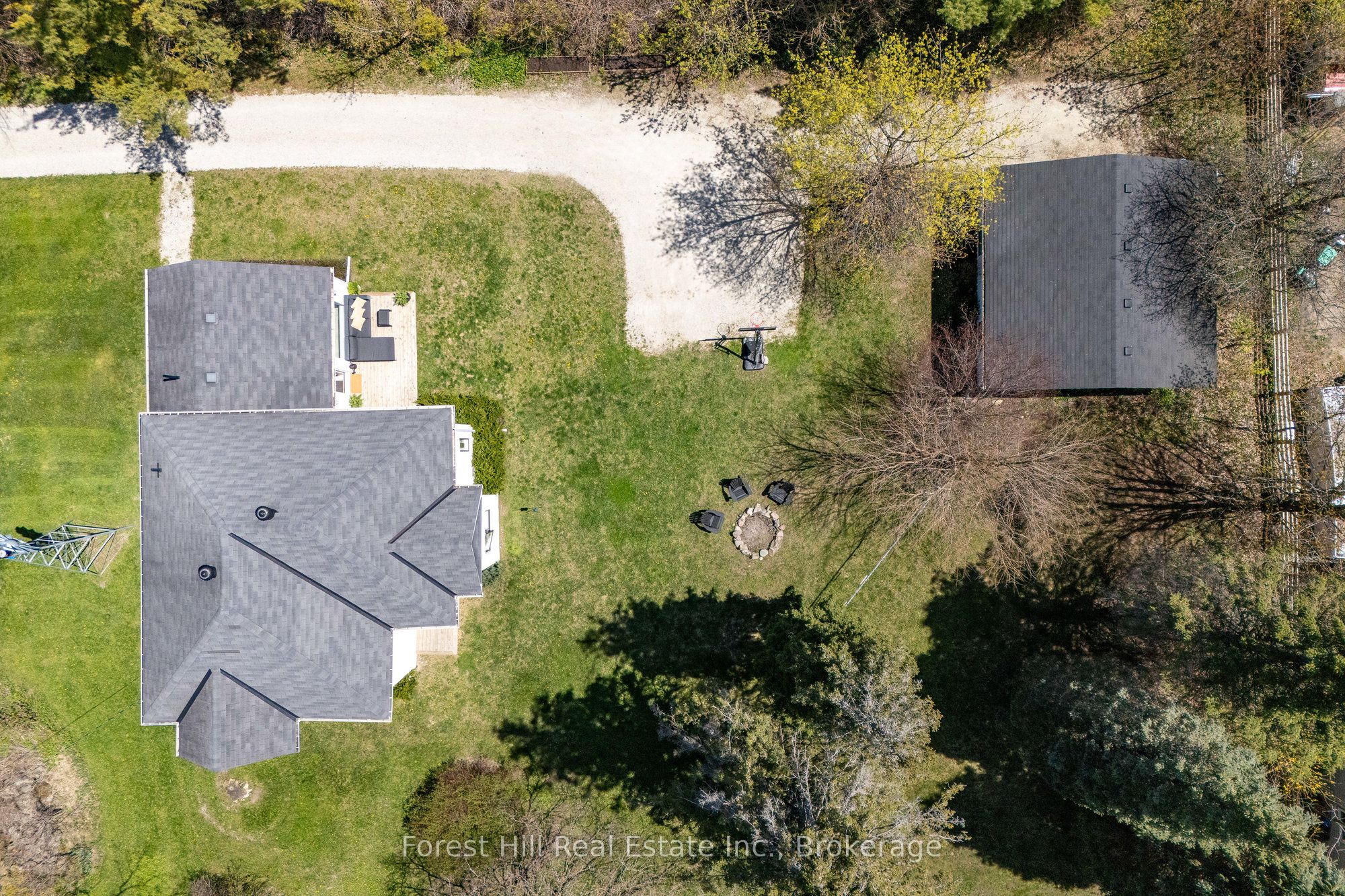 7599 36/37 Nottawasaga Side Road E Property Photo 5