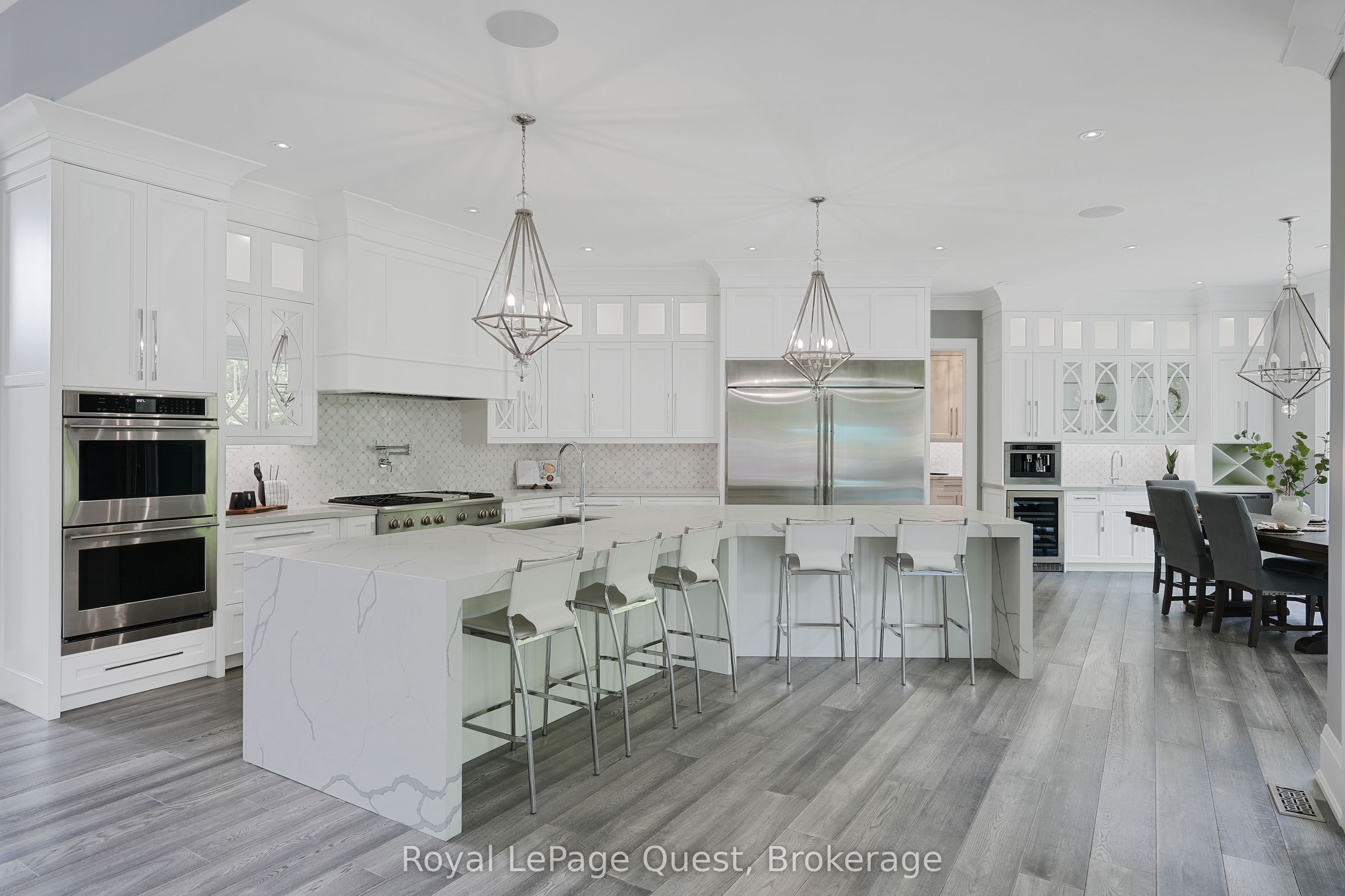 8 Midves Court Property Photo 18