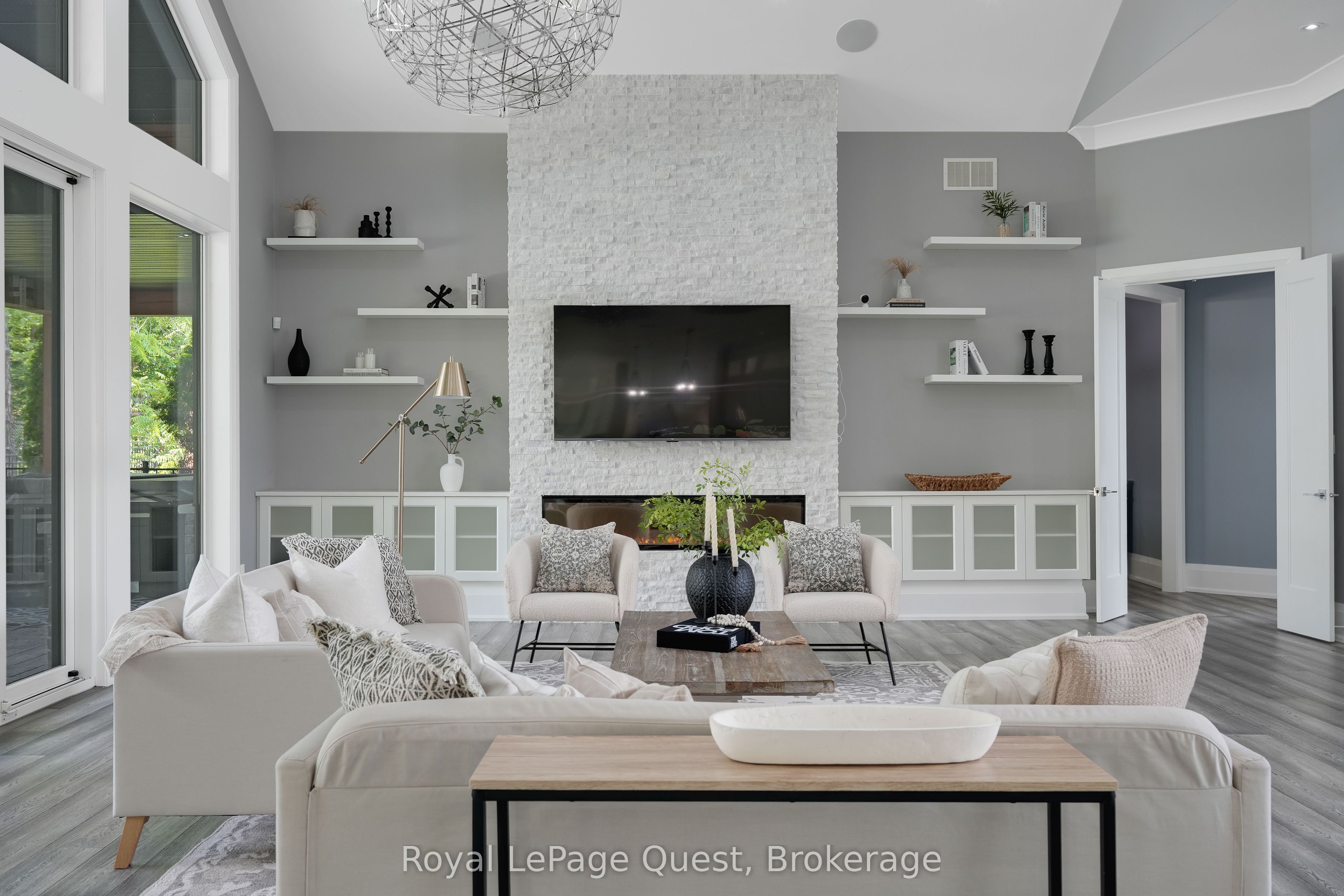 8 Midves Court Property Photo 20