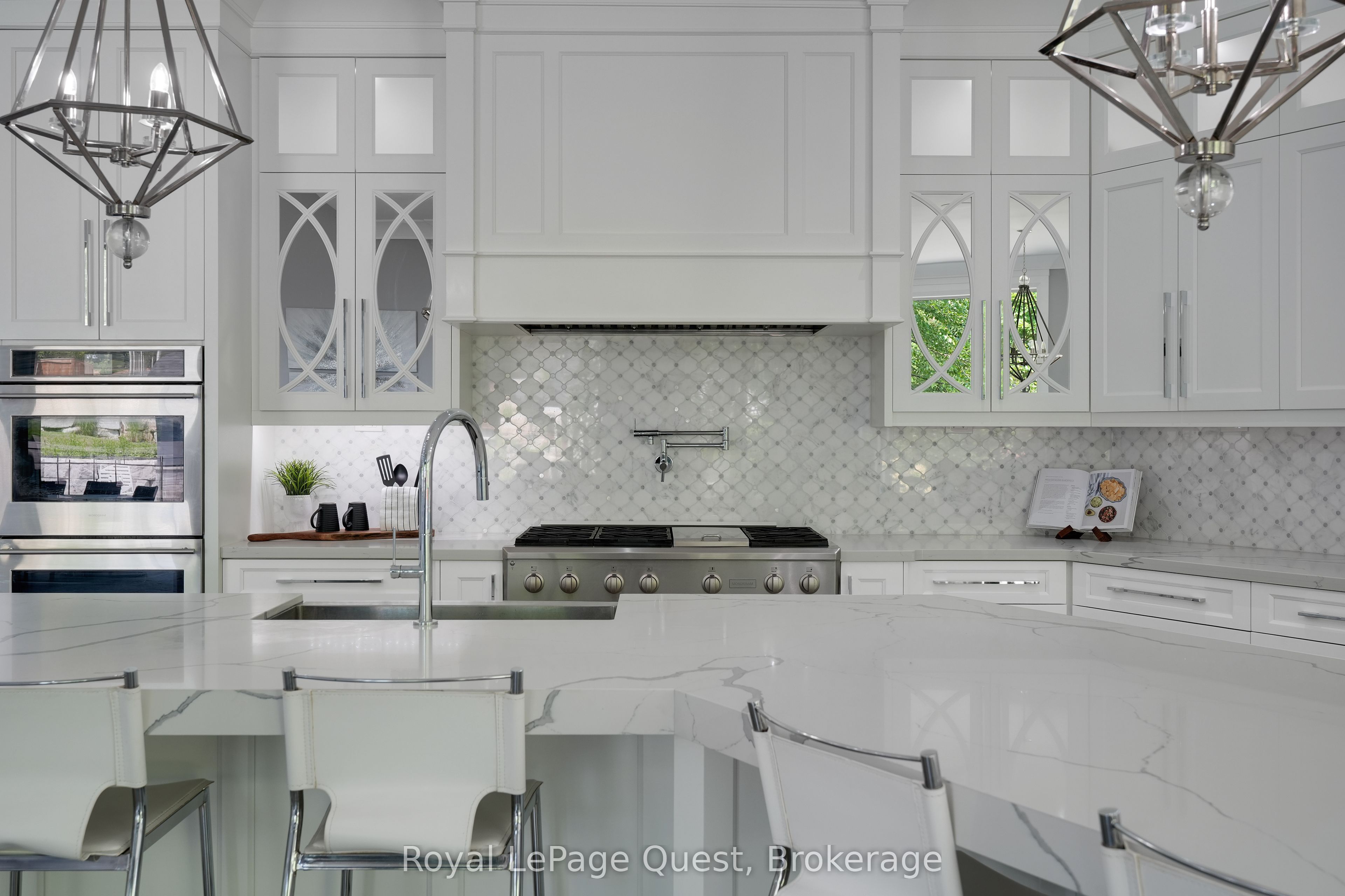 8 Midves Court Property Photo 21