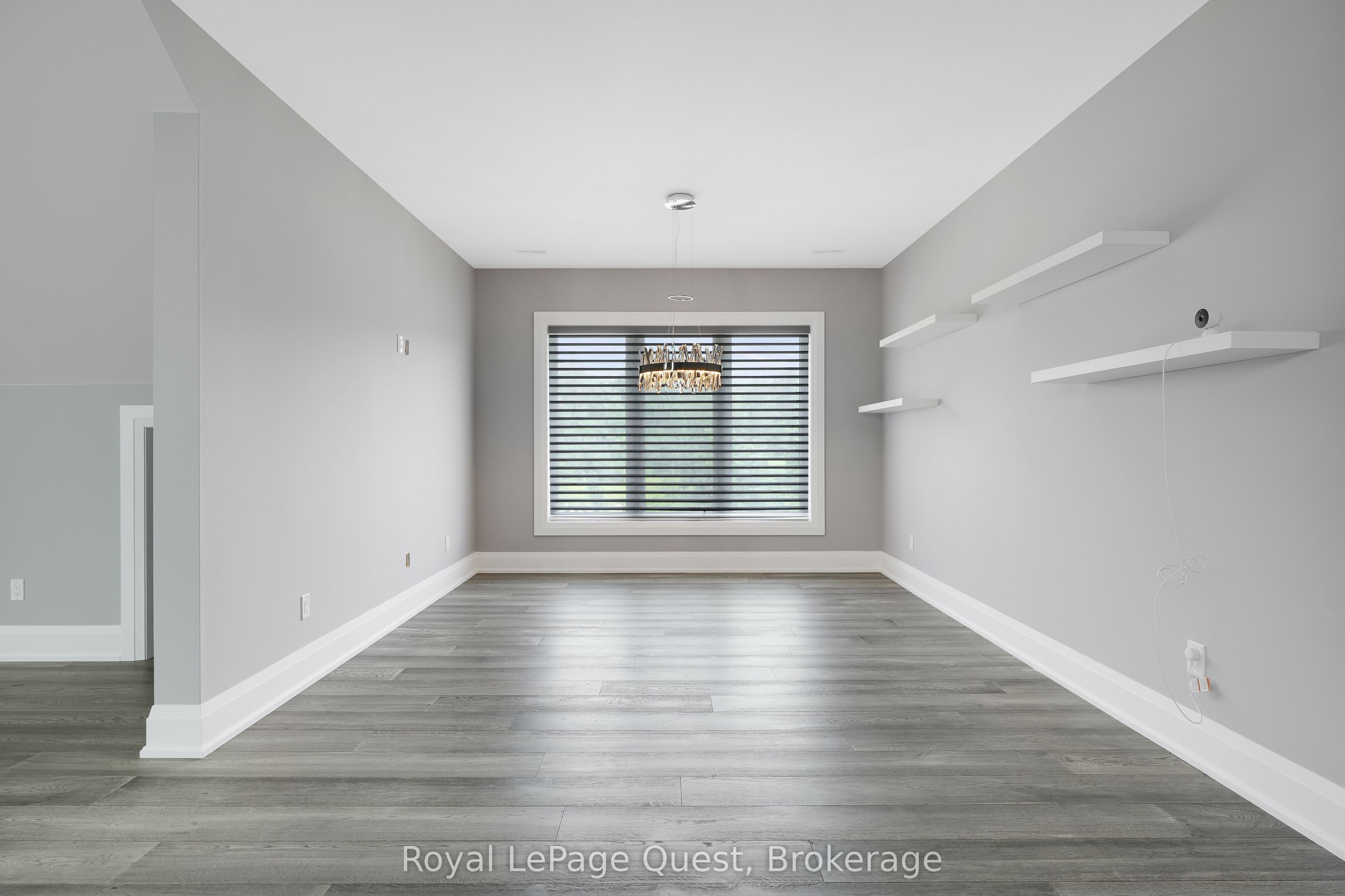 8 Midves Court Property Photo 37
