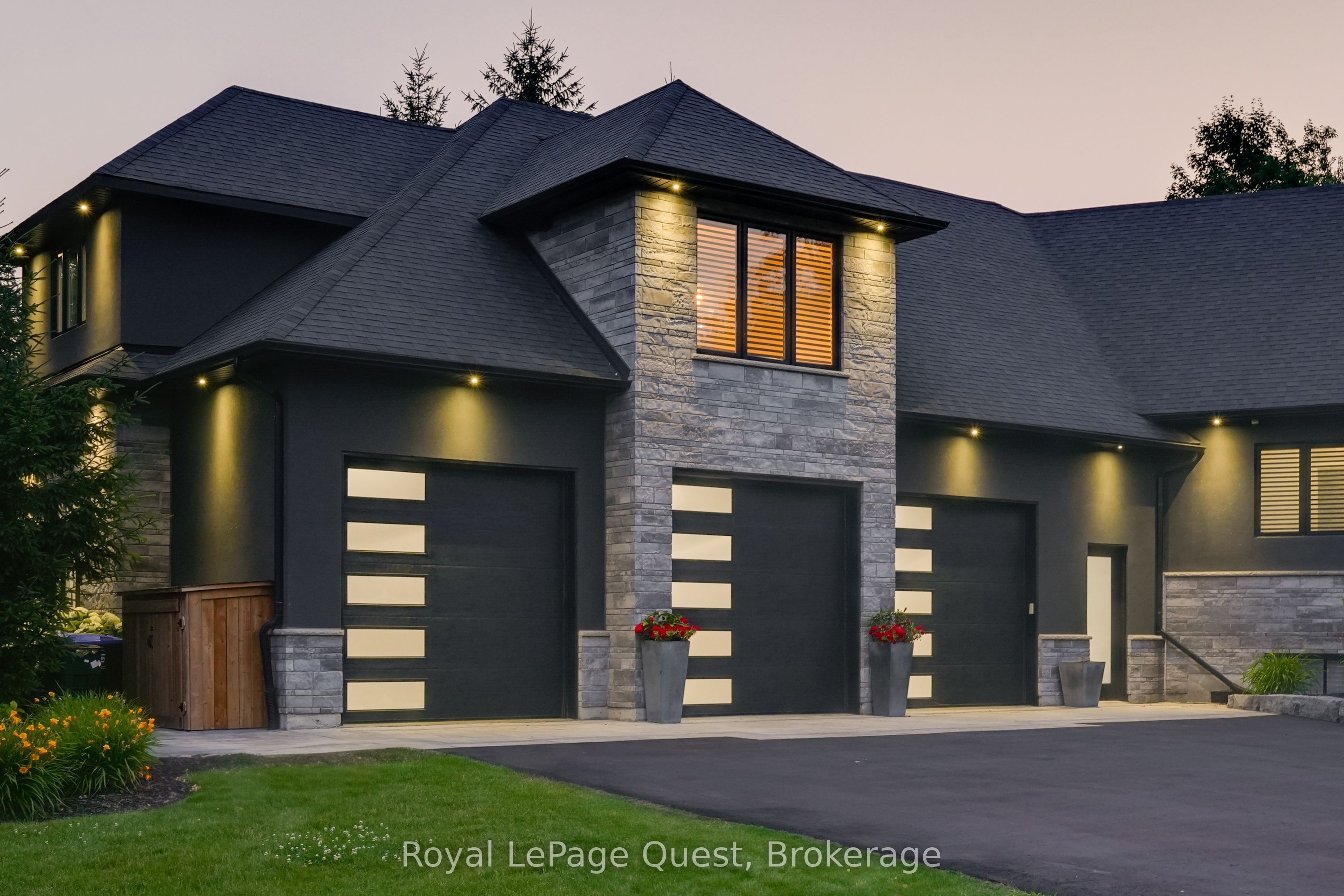 8 Midves Court Property Photo 47