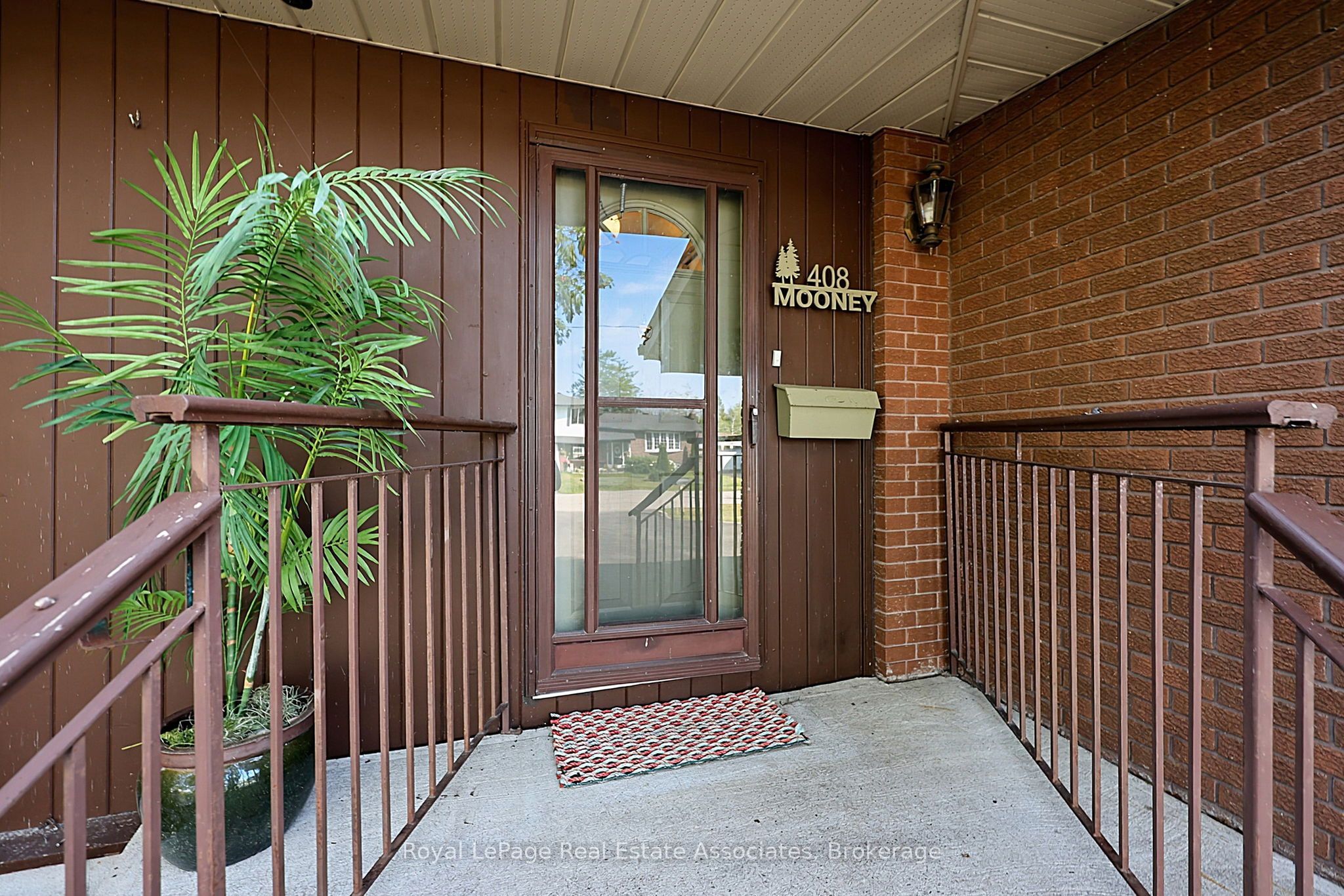 408 Mooney Crescent Property Photo 4
