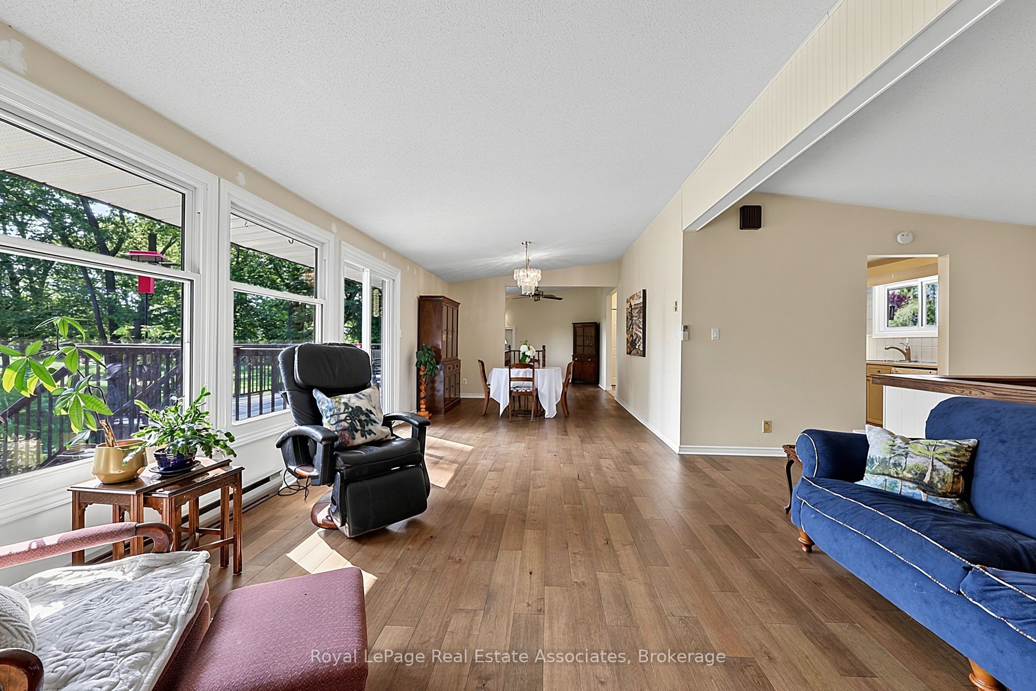 408 Mooney Crescent Property Photo 9