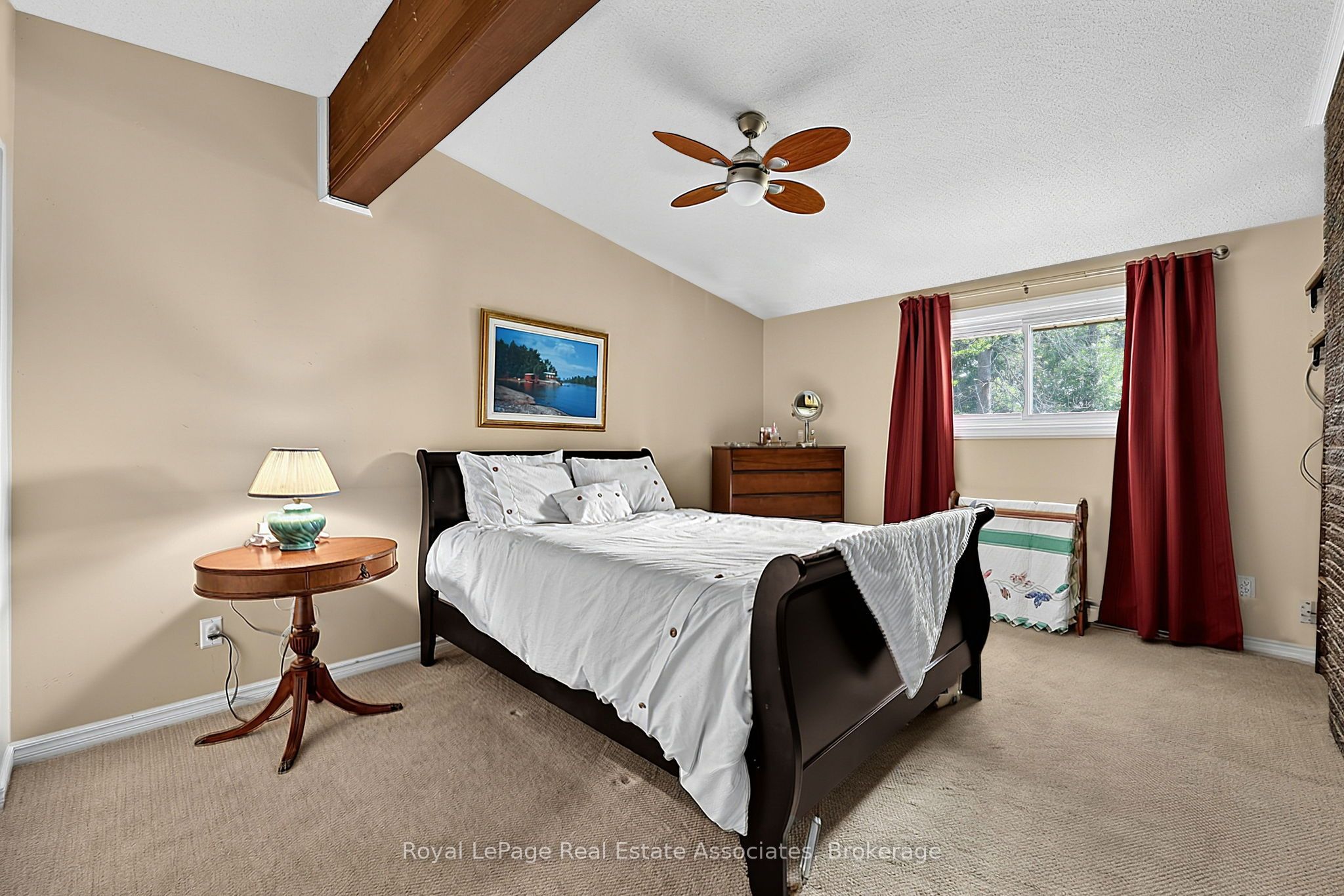 408 Mooney Crescent Property Photo 17