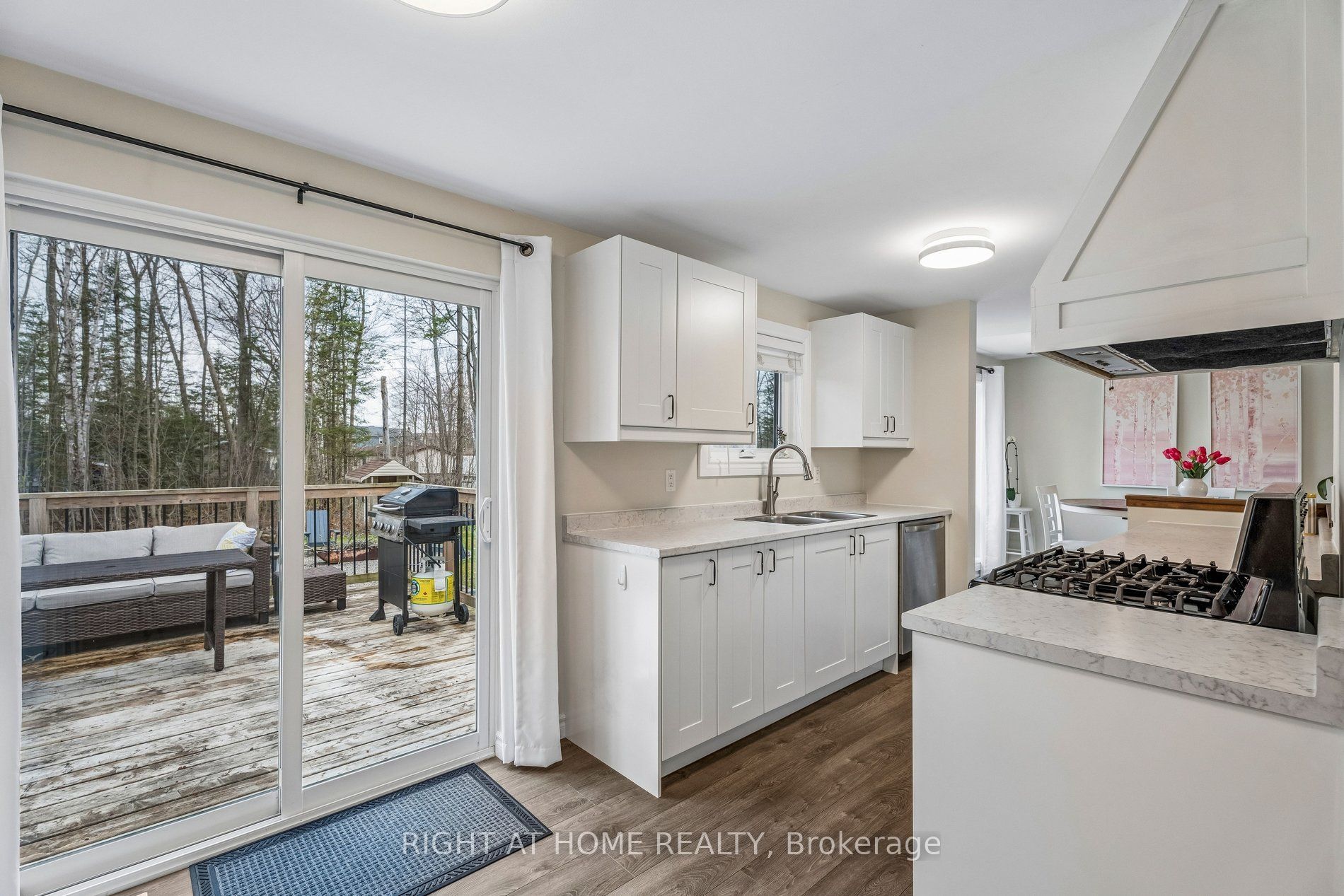 158 Zoo Park Road Property Photo 13
