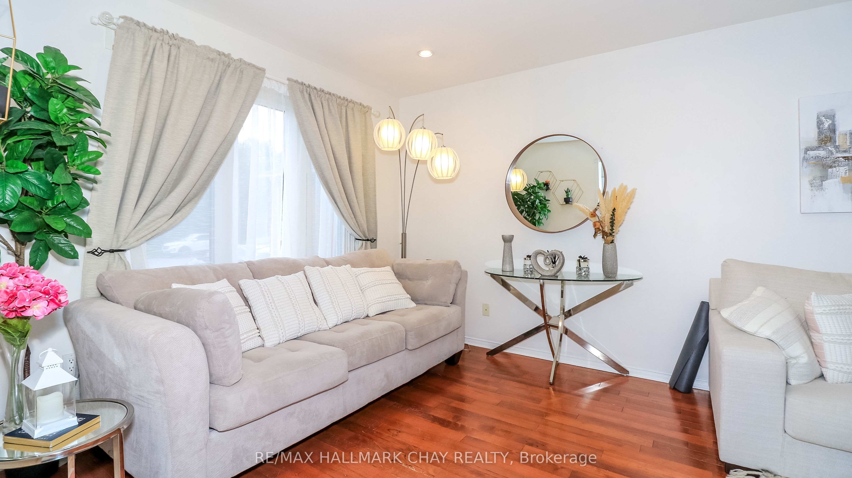 182 Kozlov Street Property Photo 10