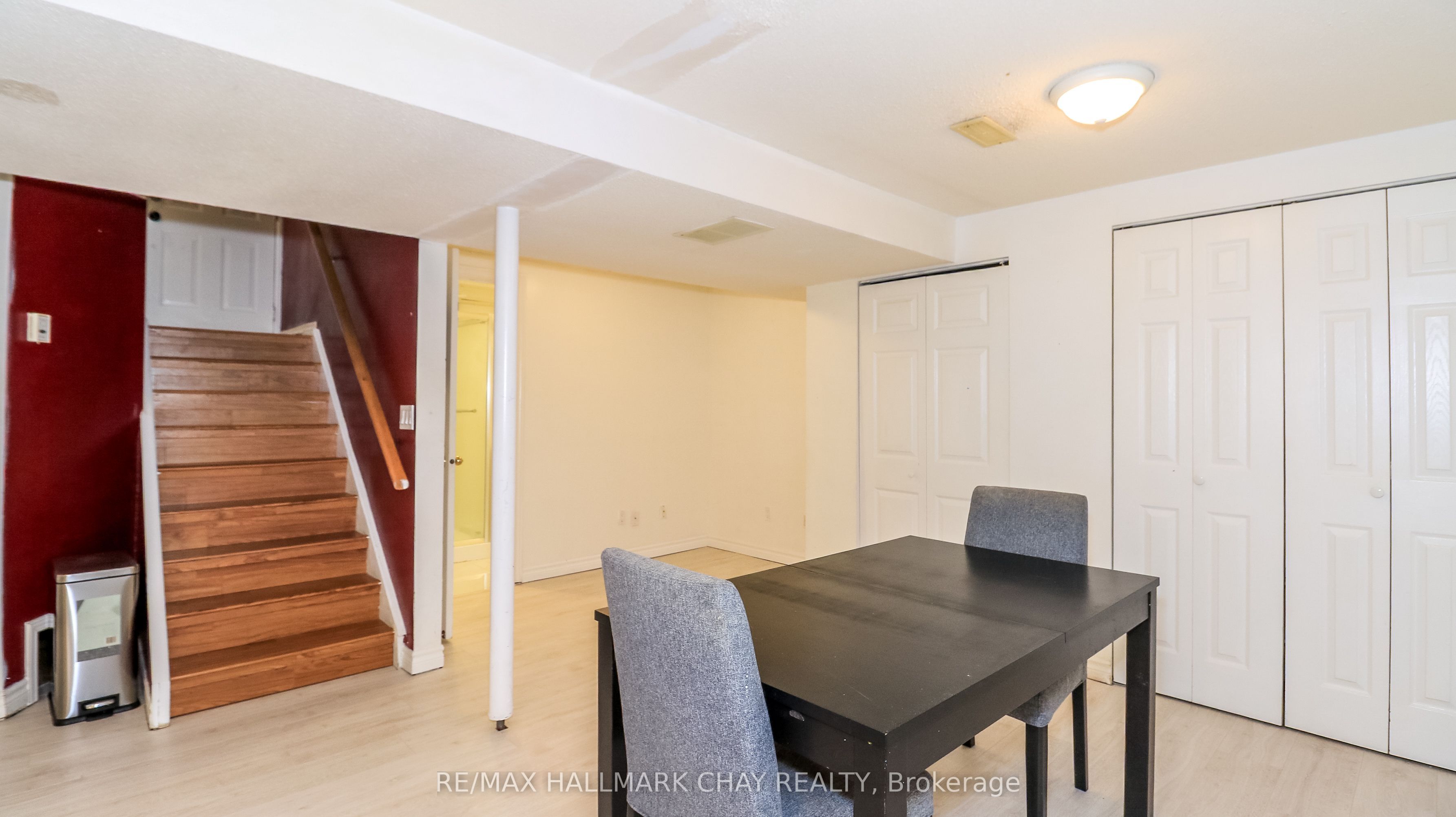 182 Kozlov Street Property Photo 35