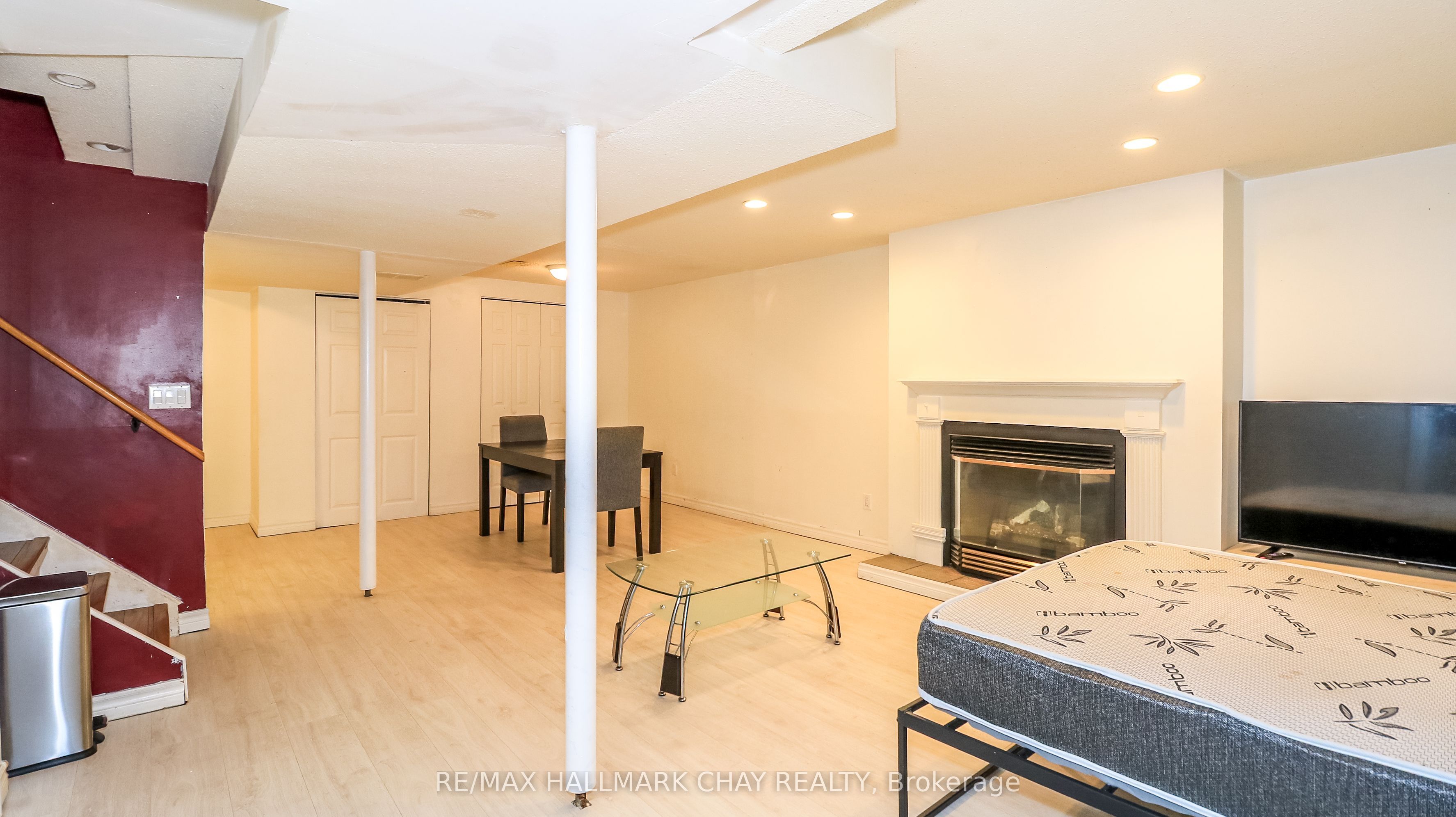 182 Kozlov Street Property Photo 37