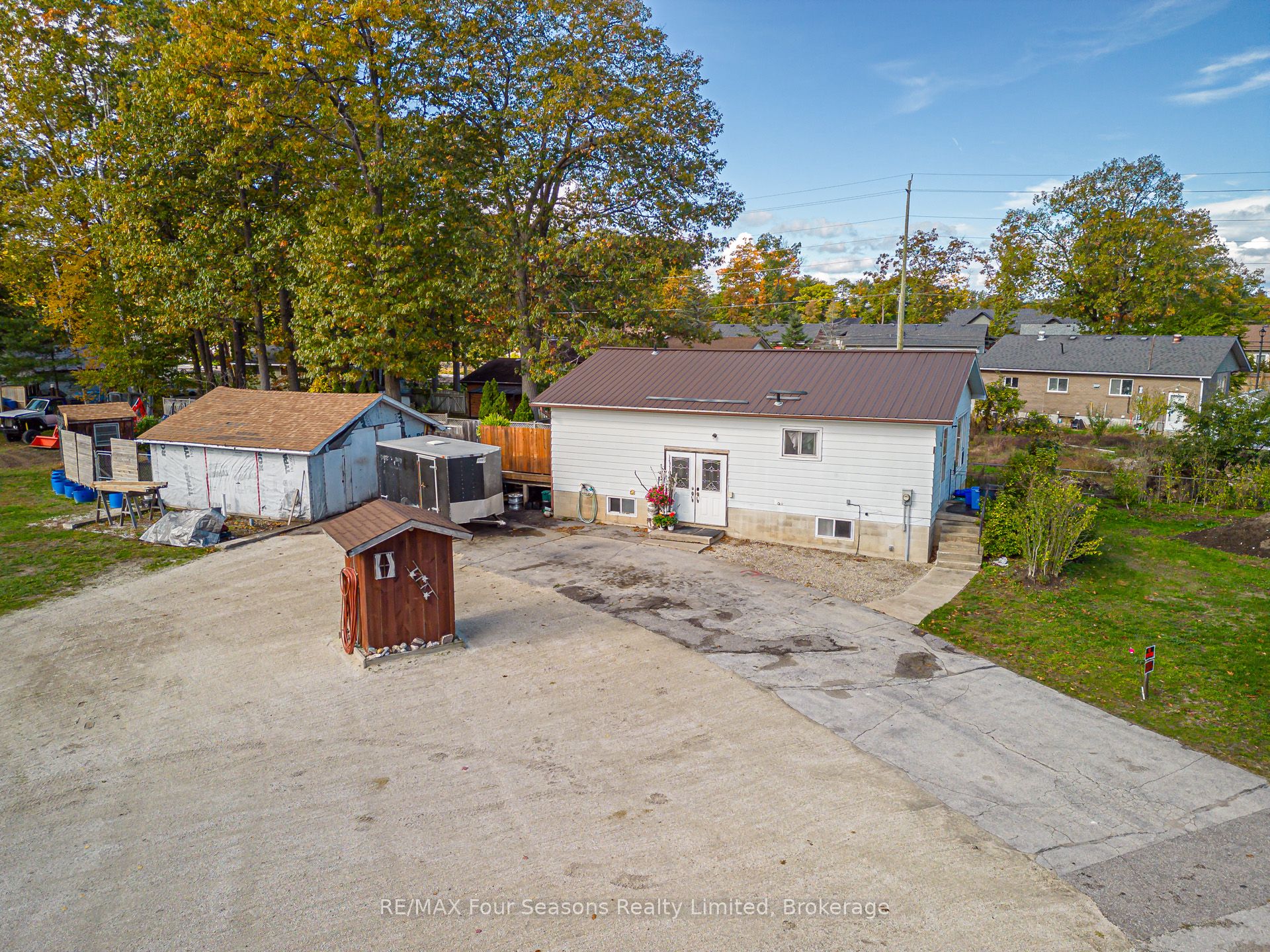 24 Indianola Crescent Property Photo 27