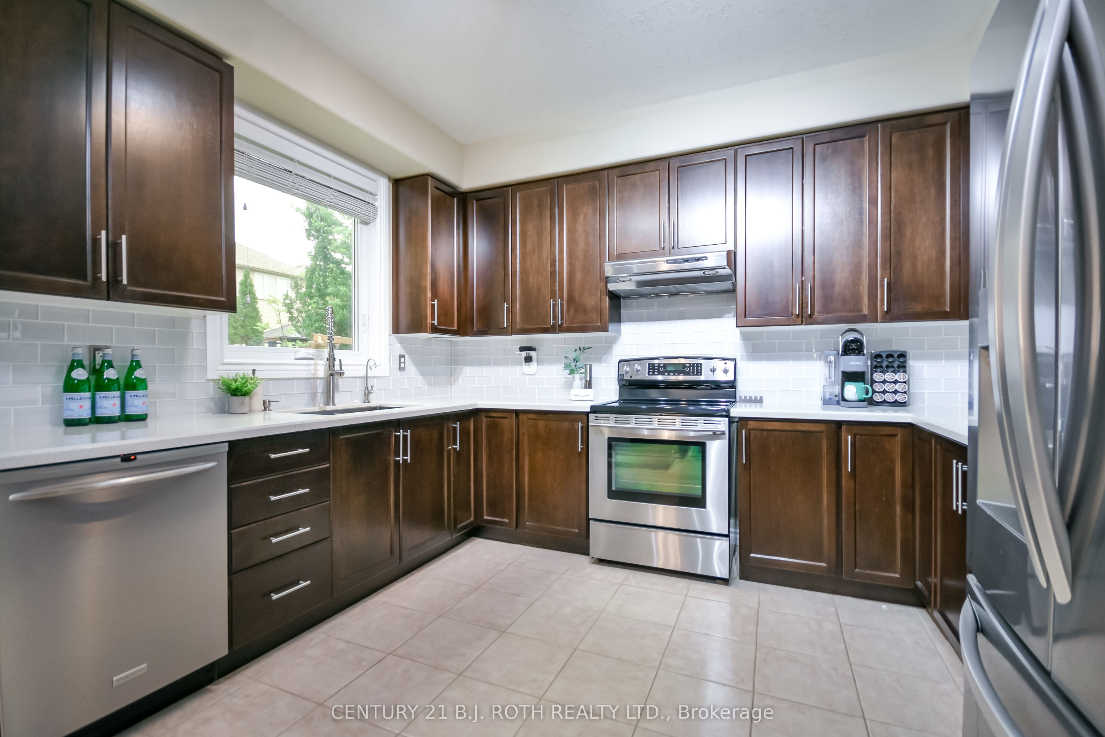 20 Falcon Crescent Property Photo 12