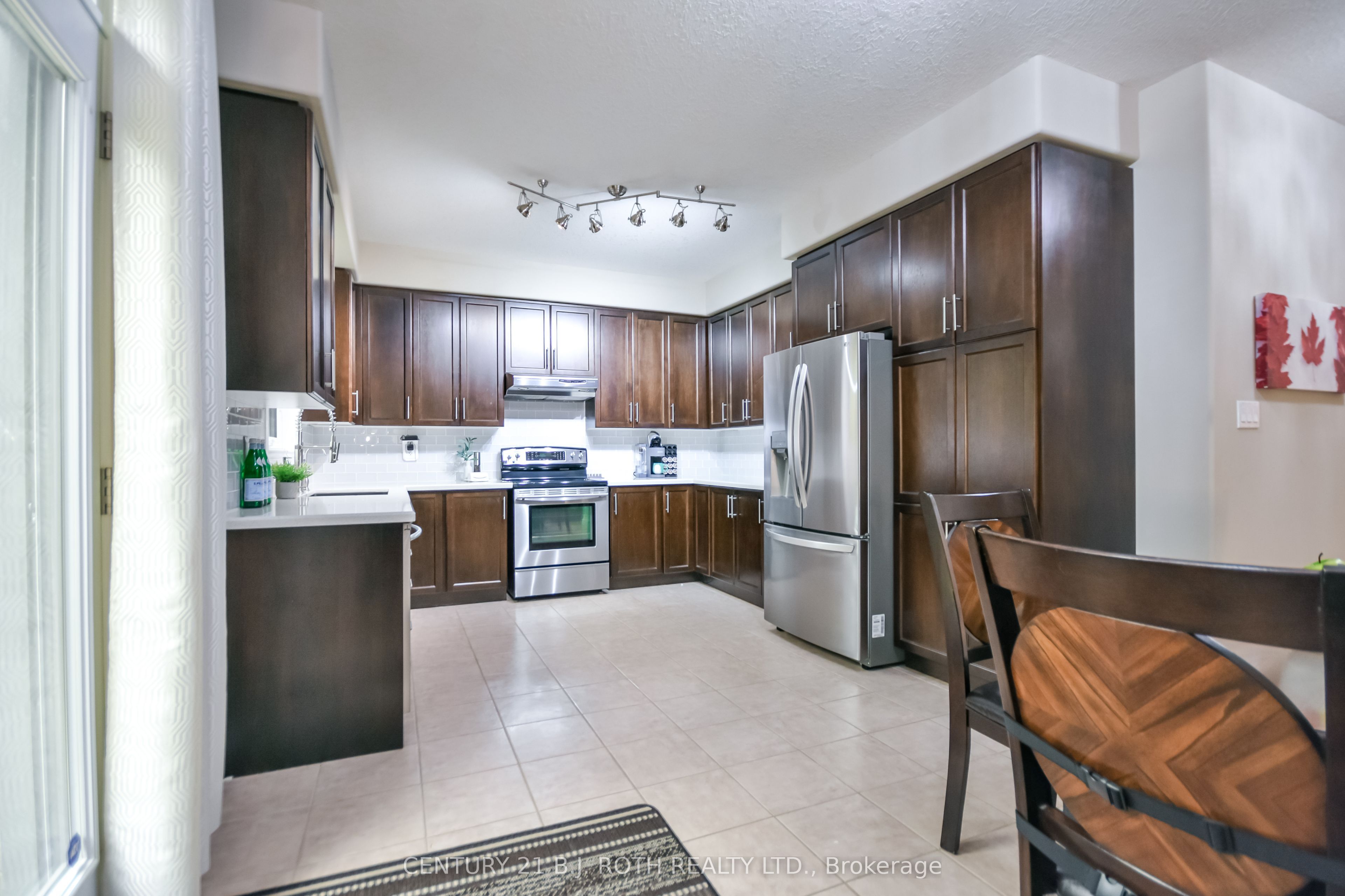 20 Falcon Crescent Property Photo 13