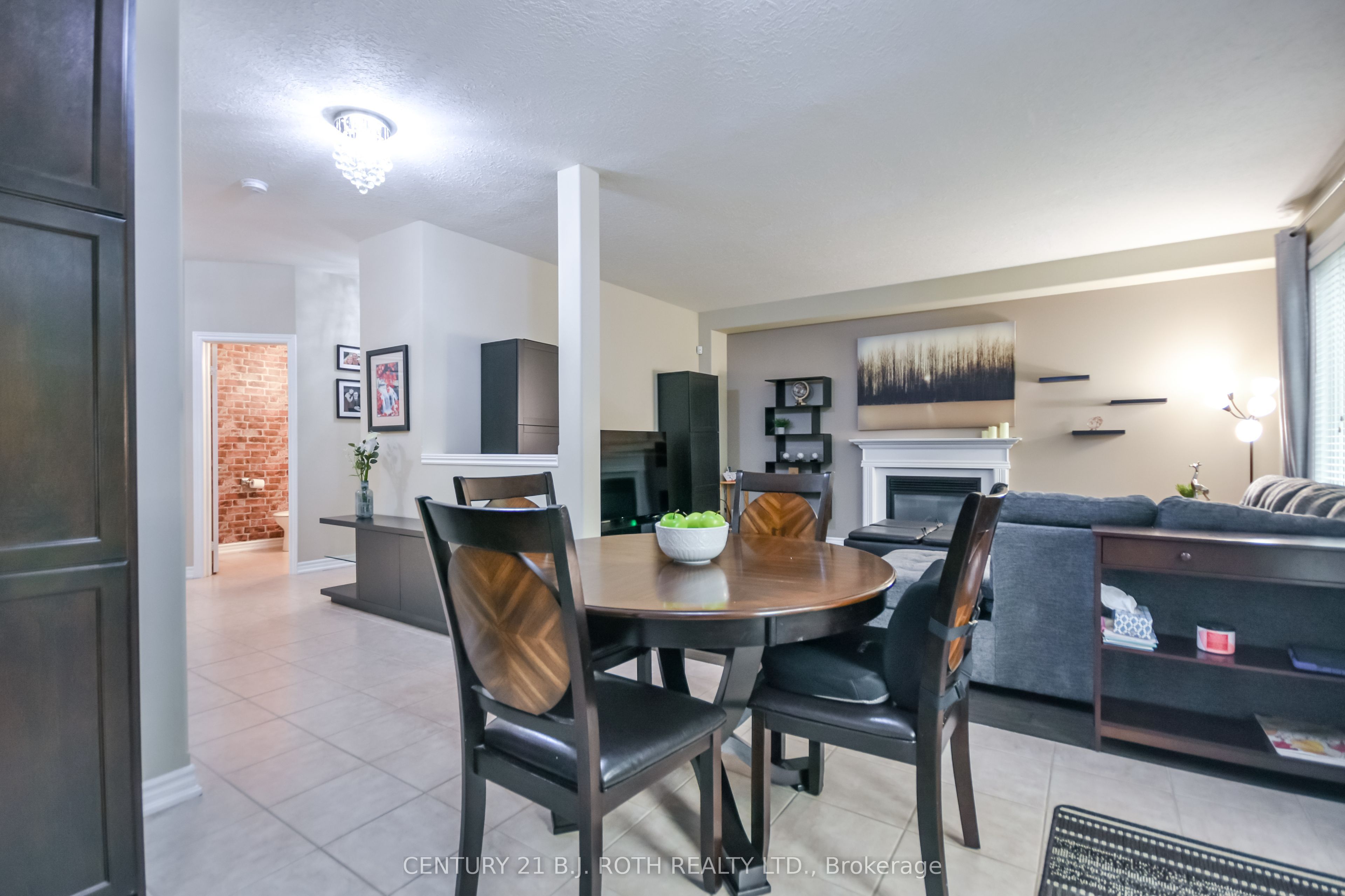 20 Falcon Crescent Property Photo 15