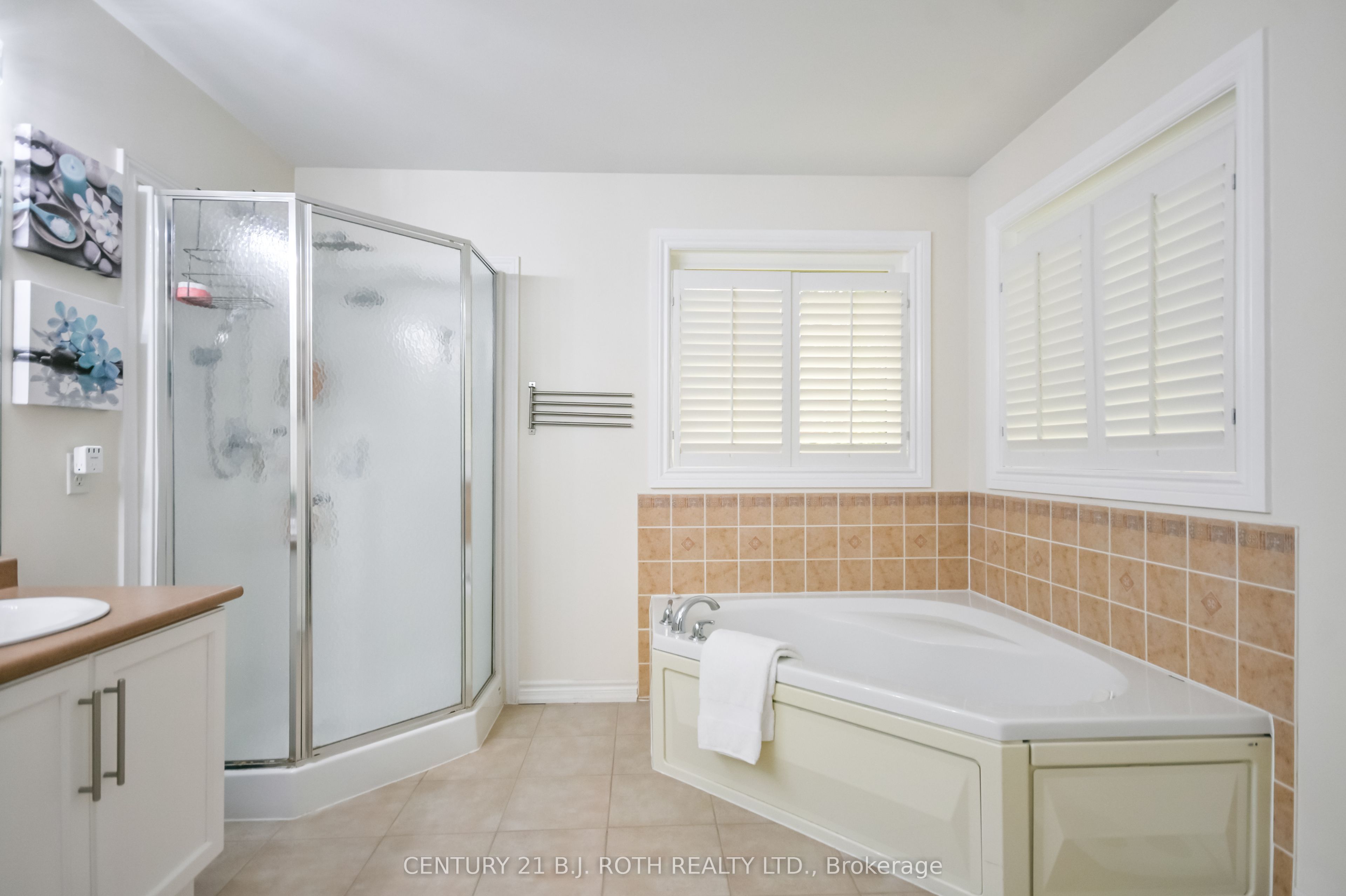 20 Falcon Crescent Property Photo 26