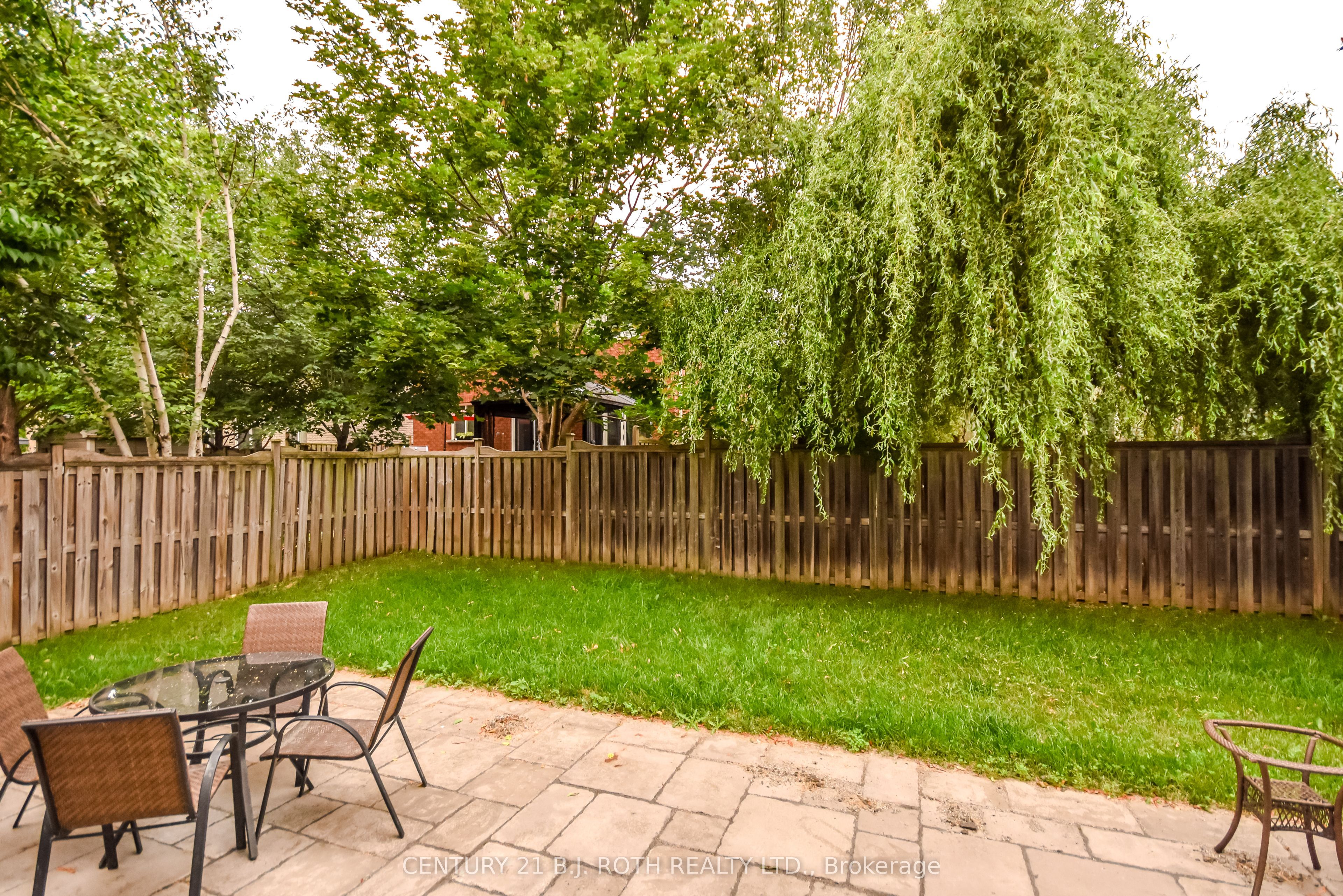 20 Falcon Crescent Property Photo 37