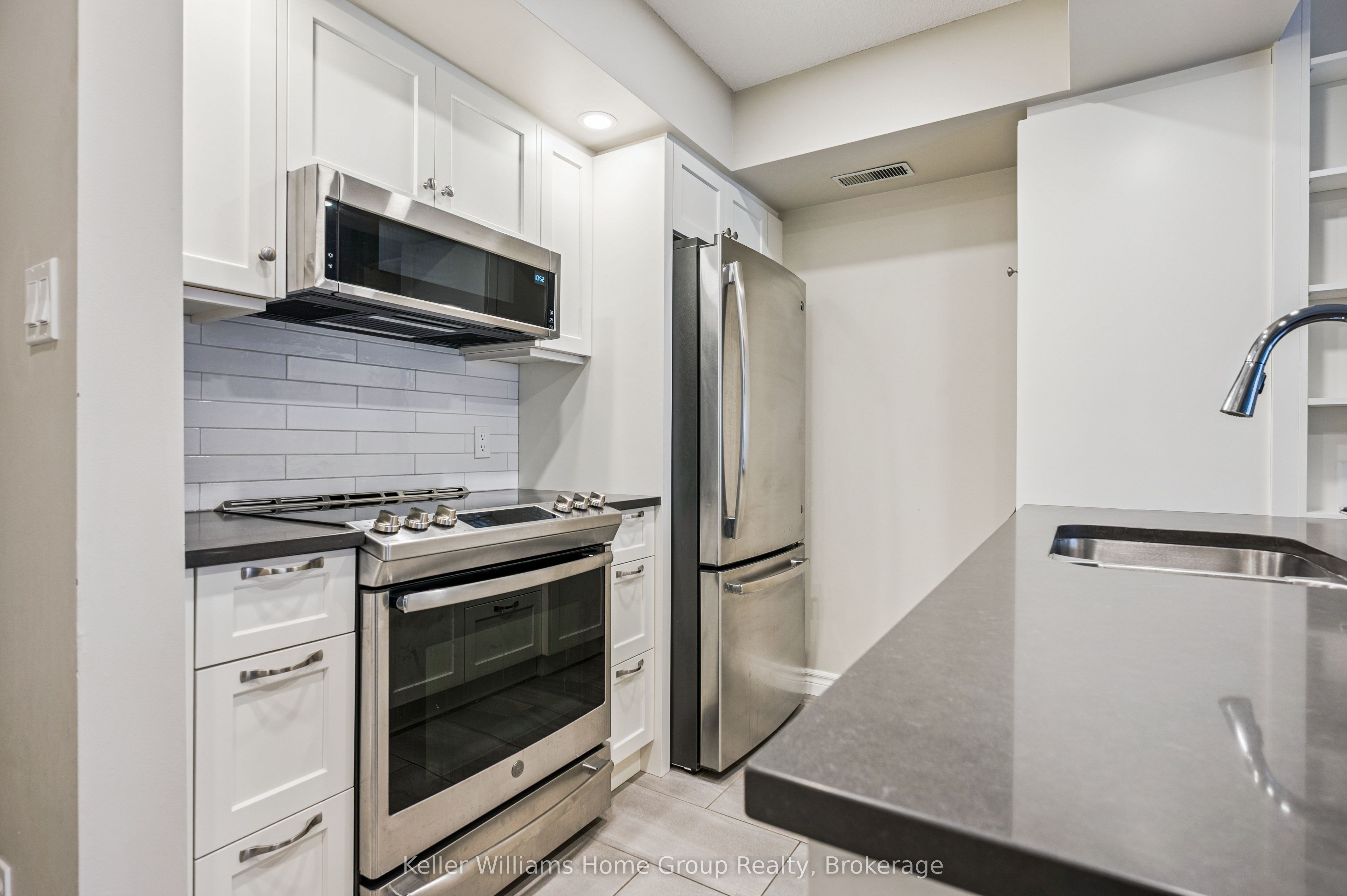 711 Johnston Park Avenue Property Photo 7