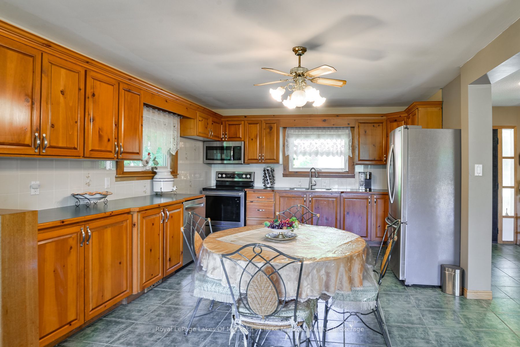 1887 Ellis Road Property Photo 10