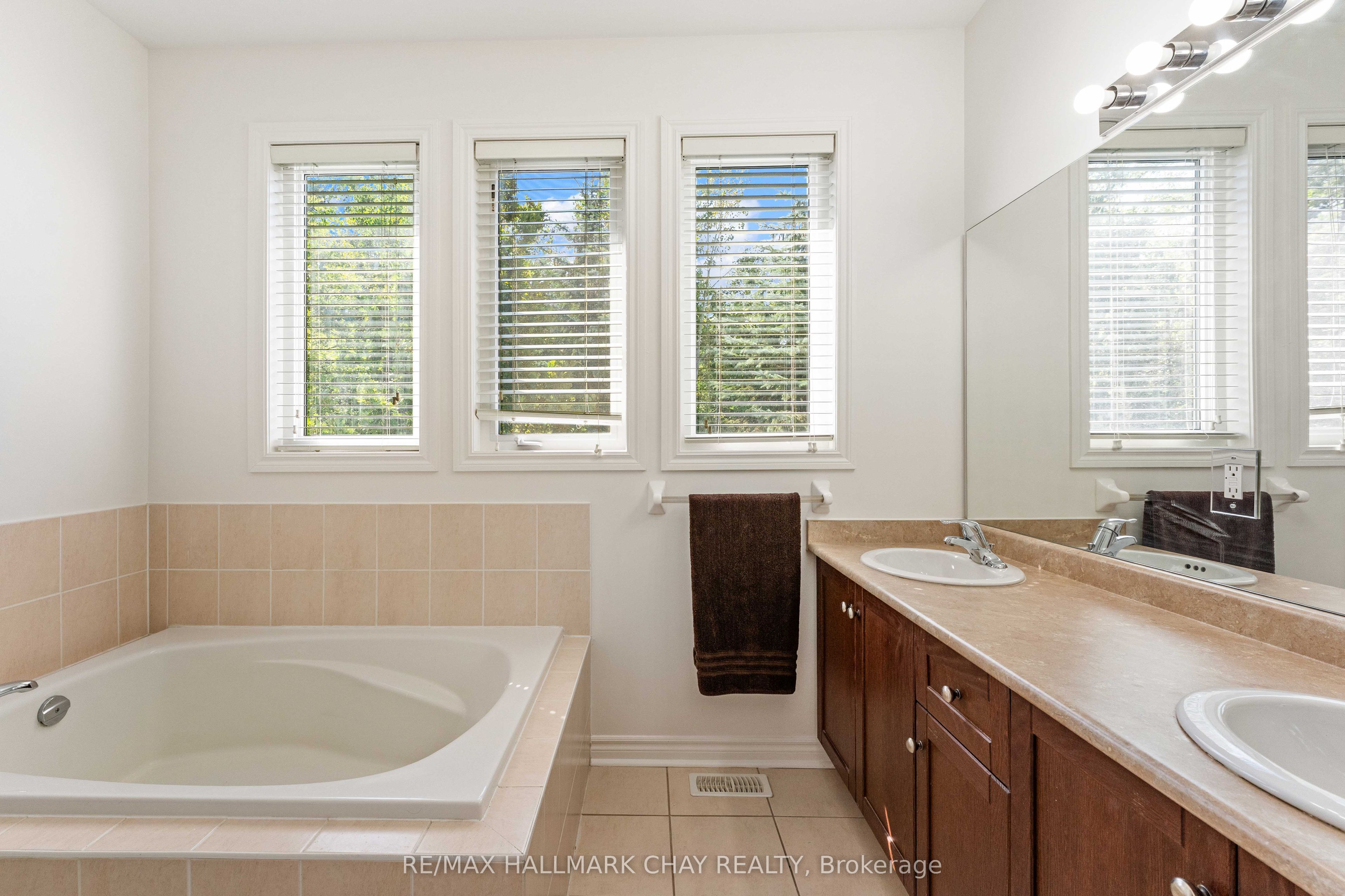 36 Starboard Circle Property Photo 14