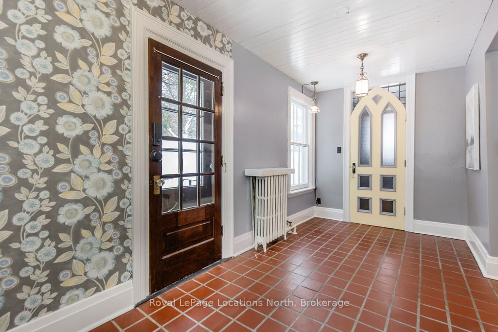 29 Tecumseth Street Property Photo 4