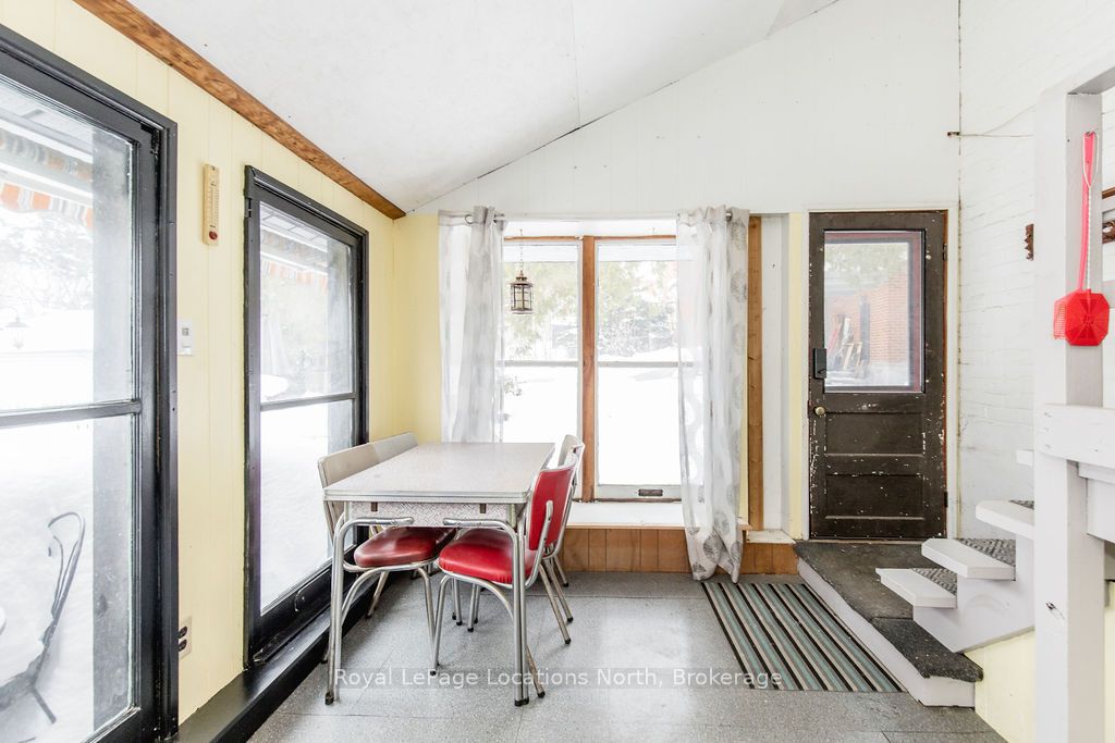 29 Tecumseth Street Property Photo 40