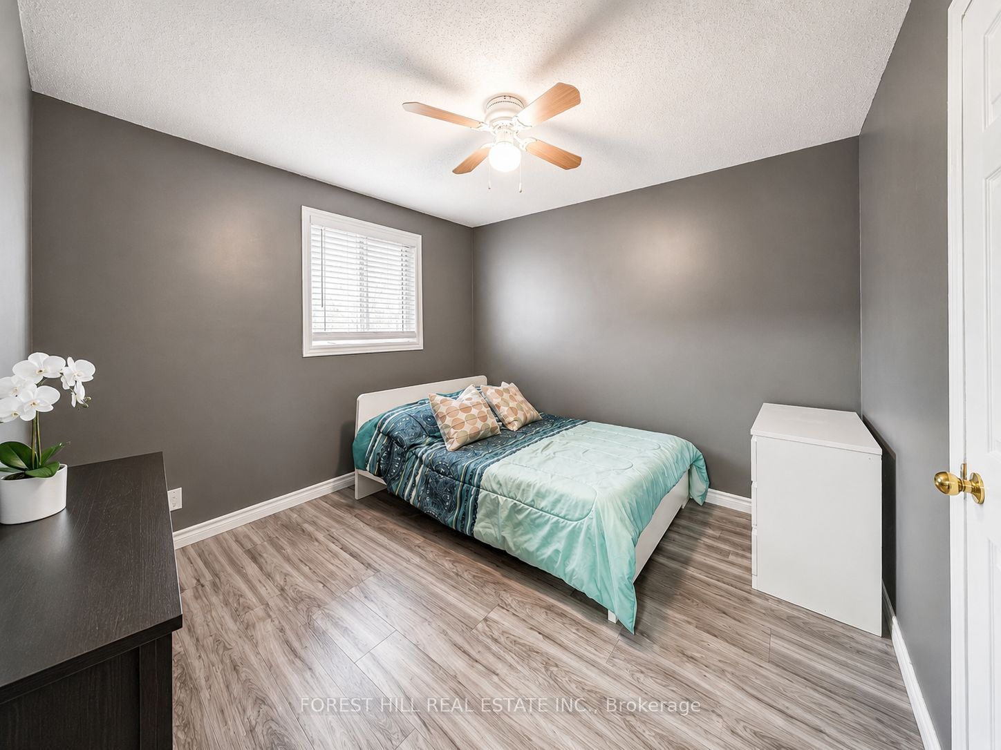 196 Sproule Drive Property Photo 30
