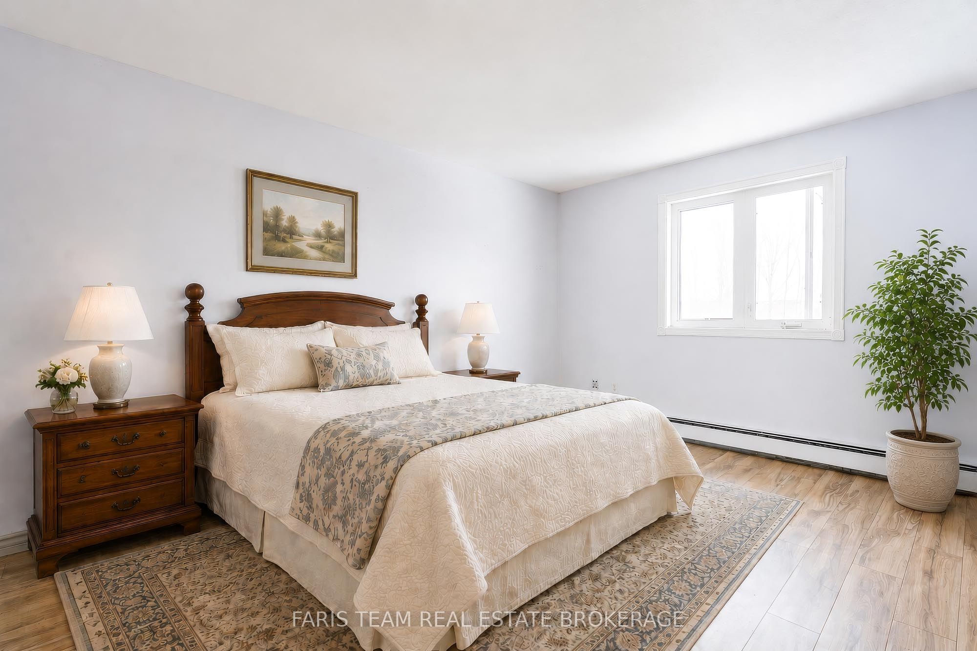 1008 Rainbow Valley Road W Property Photo 5
