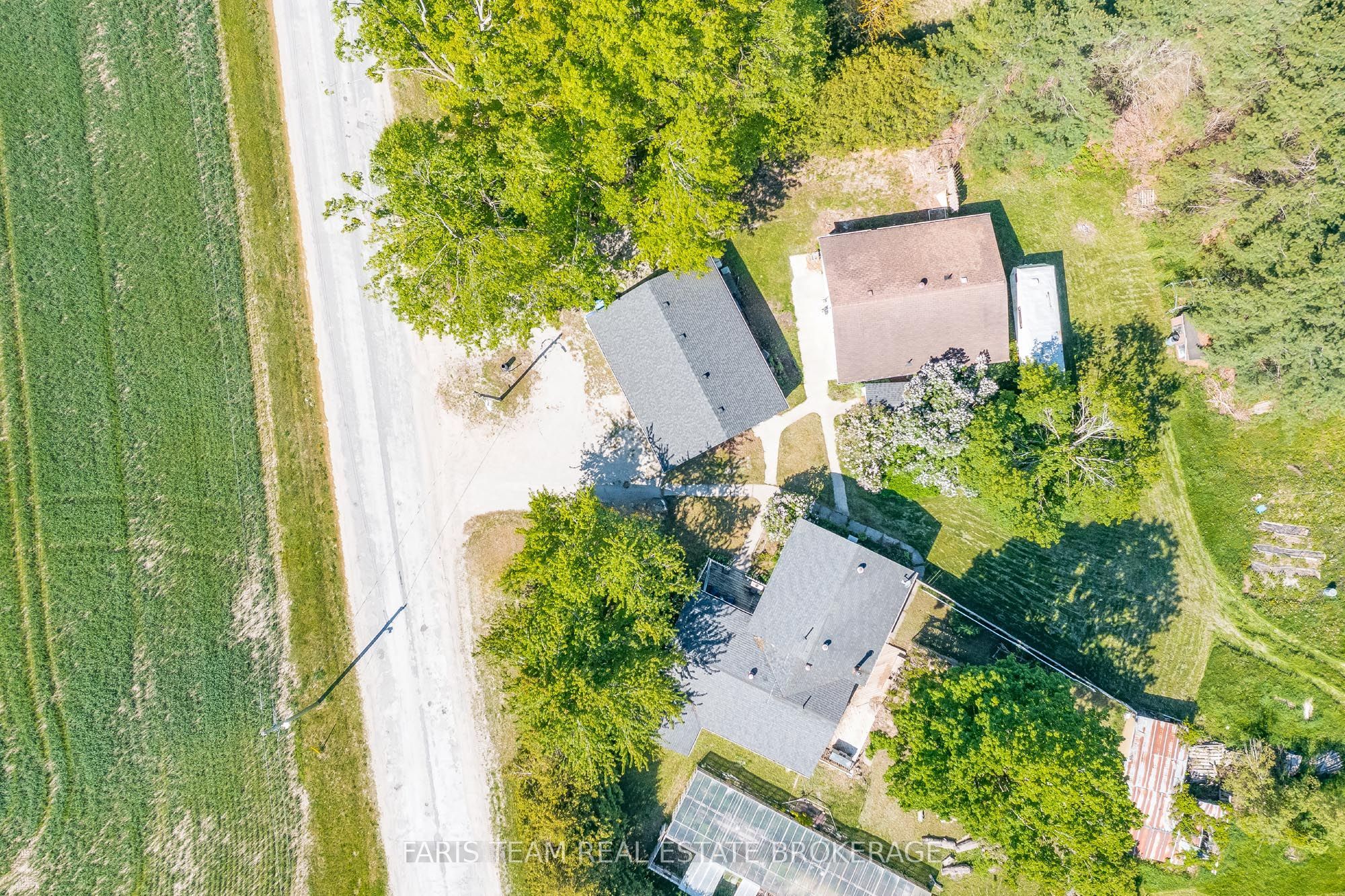 1008 Rainbow Valley Road W Property Photo 9