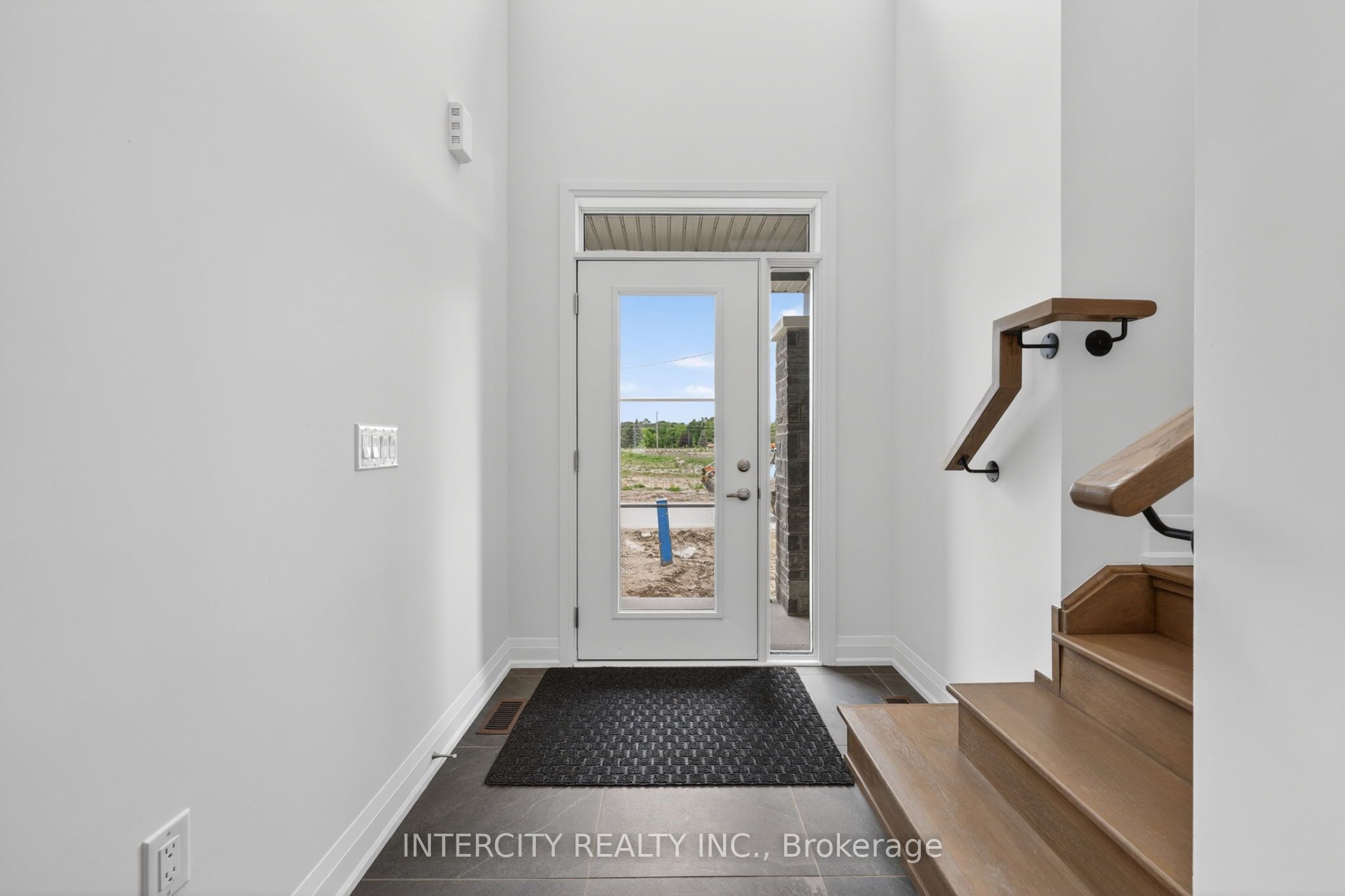 16 Legacy Circle Property Photo 8