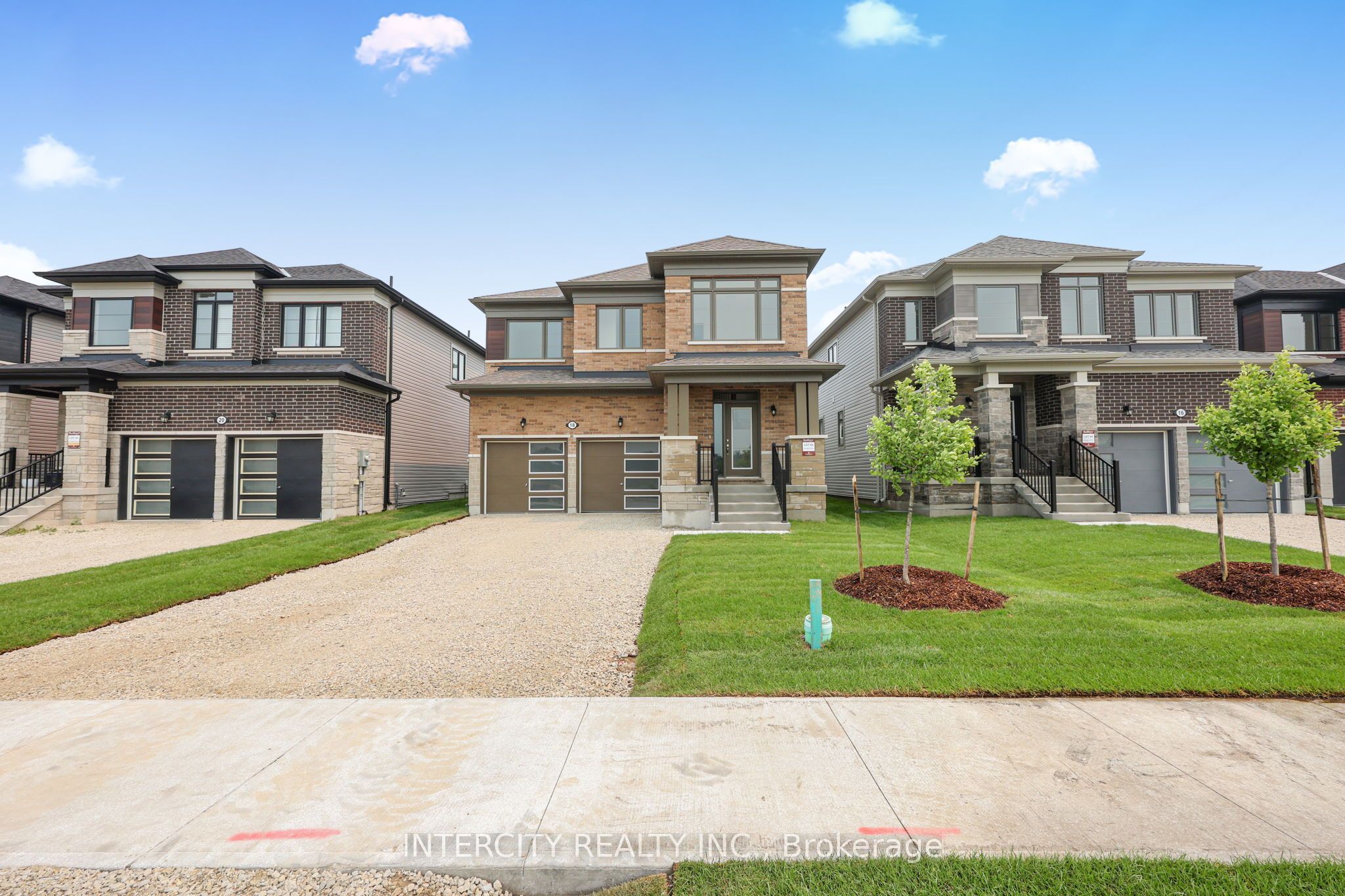 18 Legacy Circle Property Photo 1