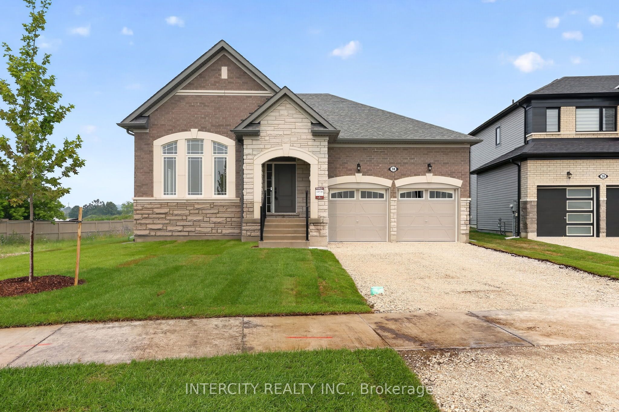 38 Legacy Circle Property Photo 1
