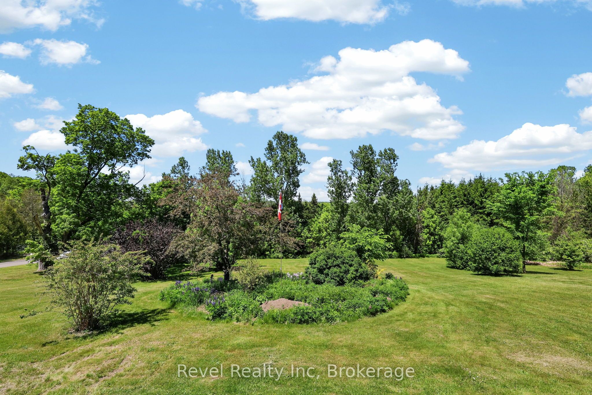 2391 Rumney Road Property Photo 25