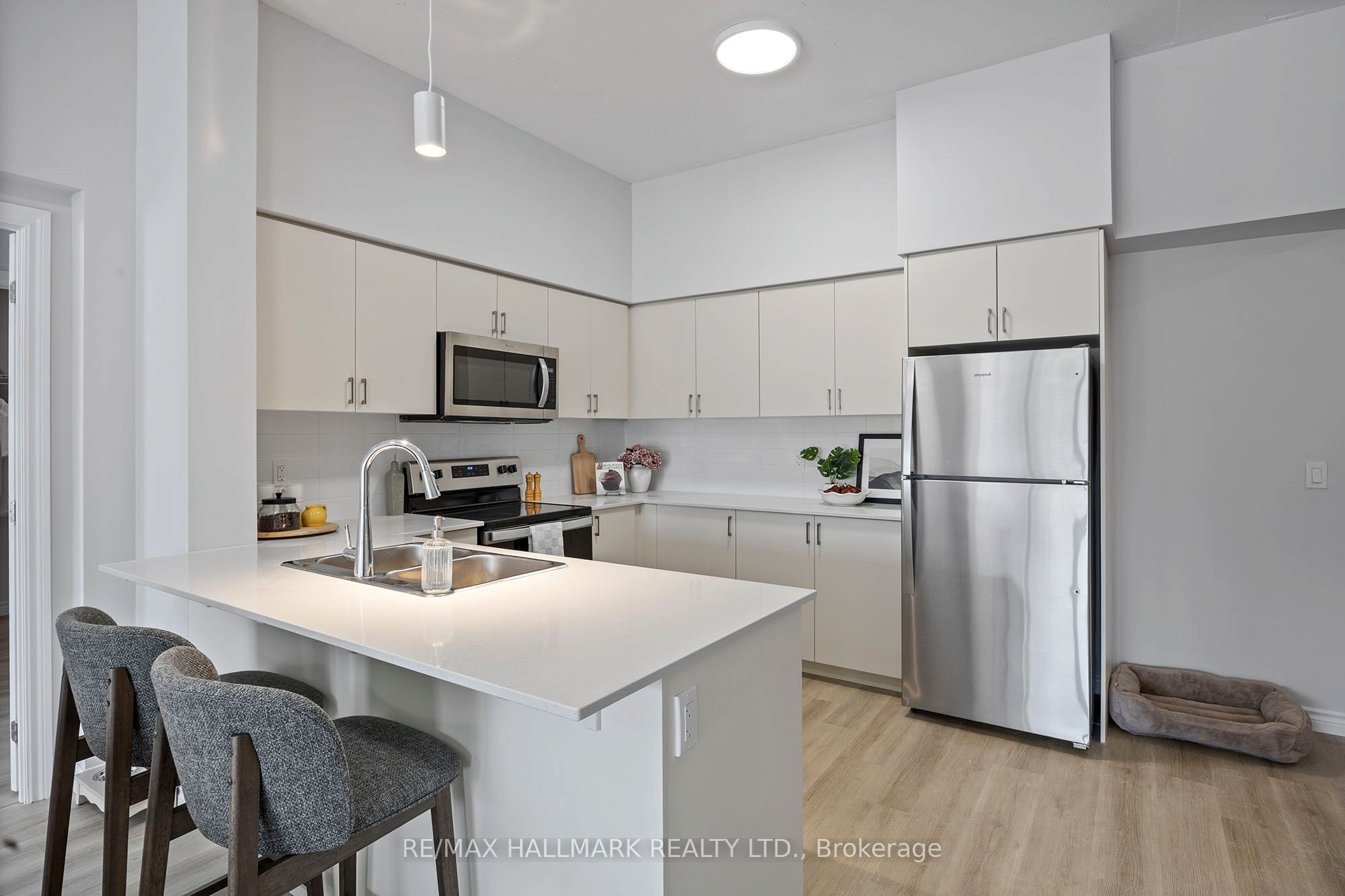 70 Dean Avenue 226 Property Photo 8