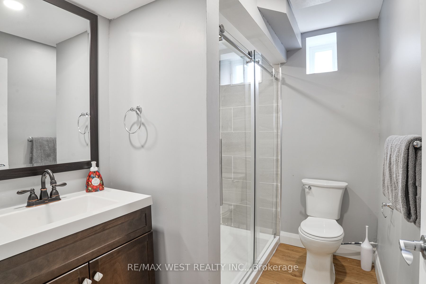 6896 Pentland Lane Property Photo 7